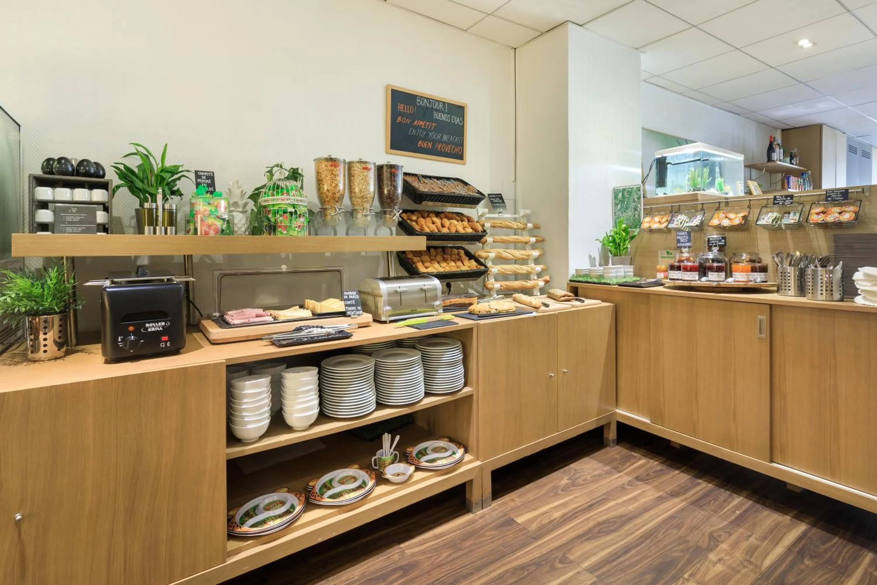 Breakfast, Restaurant/Places to Eat in ibis Styles Toulouse Centre Gare