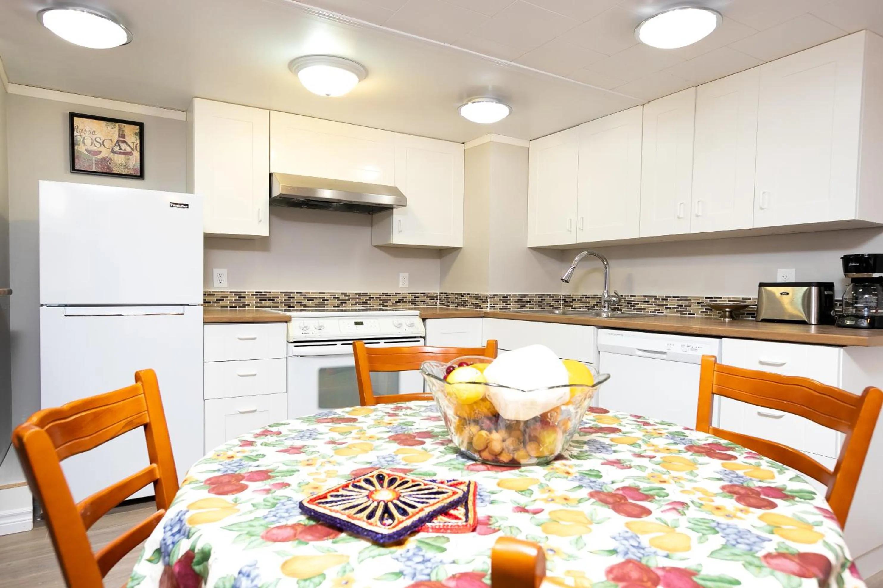 Restaurant/places to eat in Lily's garden