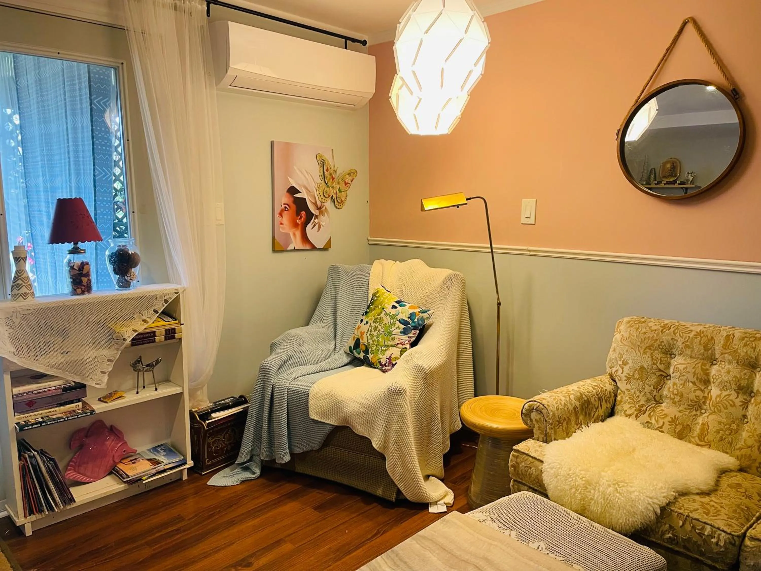 Living room in Lily's garden