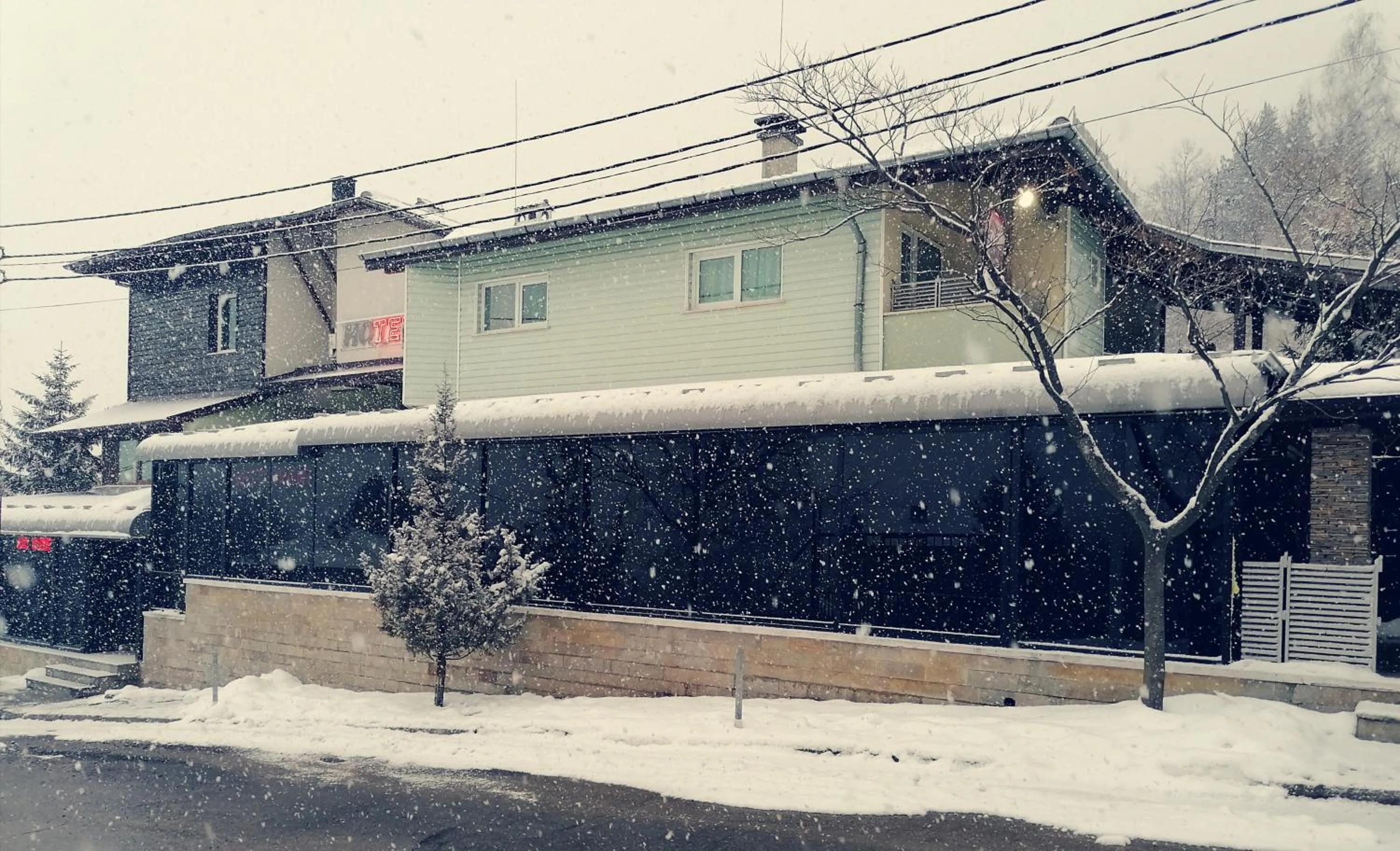 Discret Hotel & Restaurant