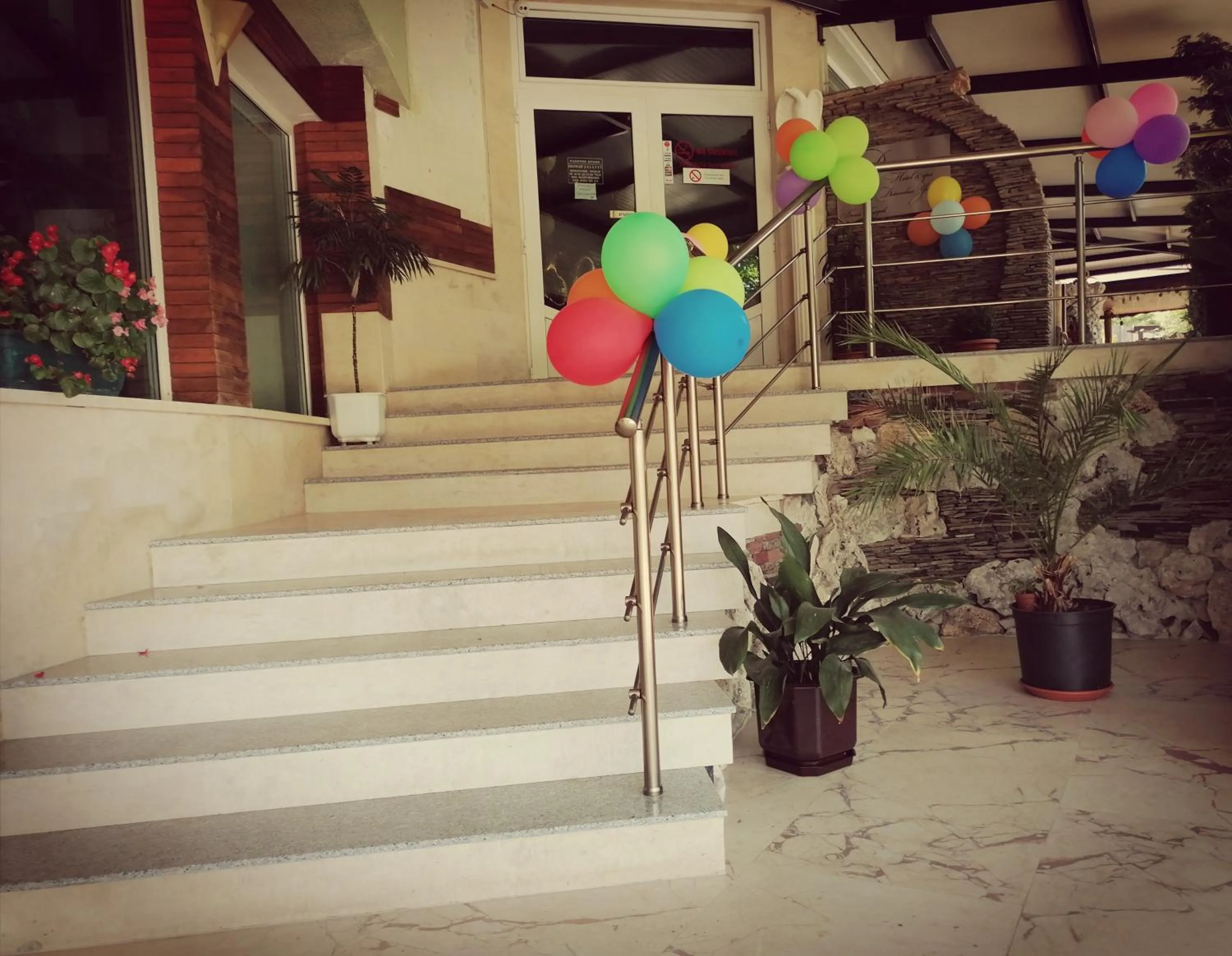 Discret Hotel & Restaurant