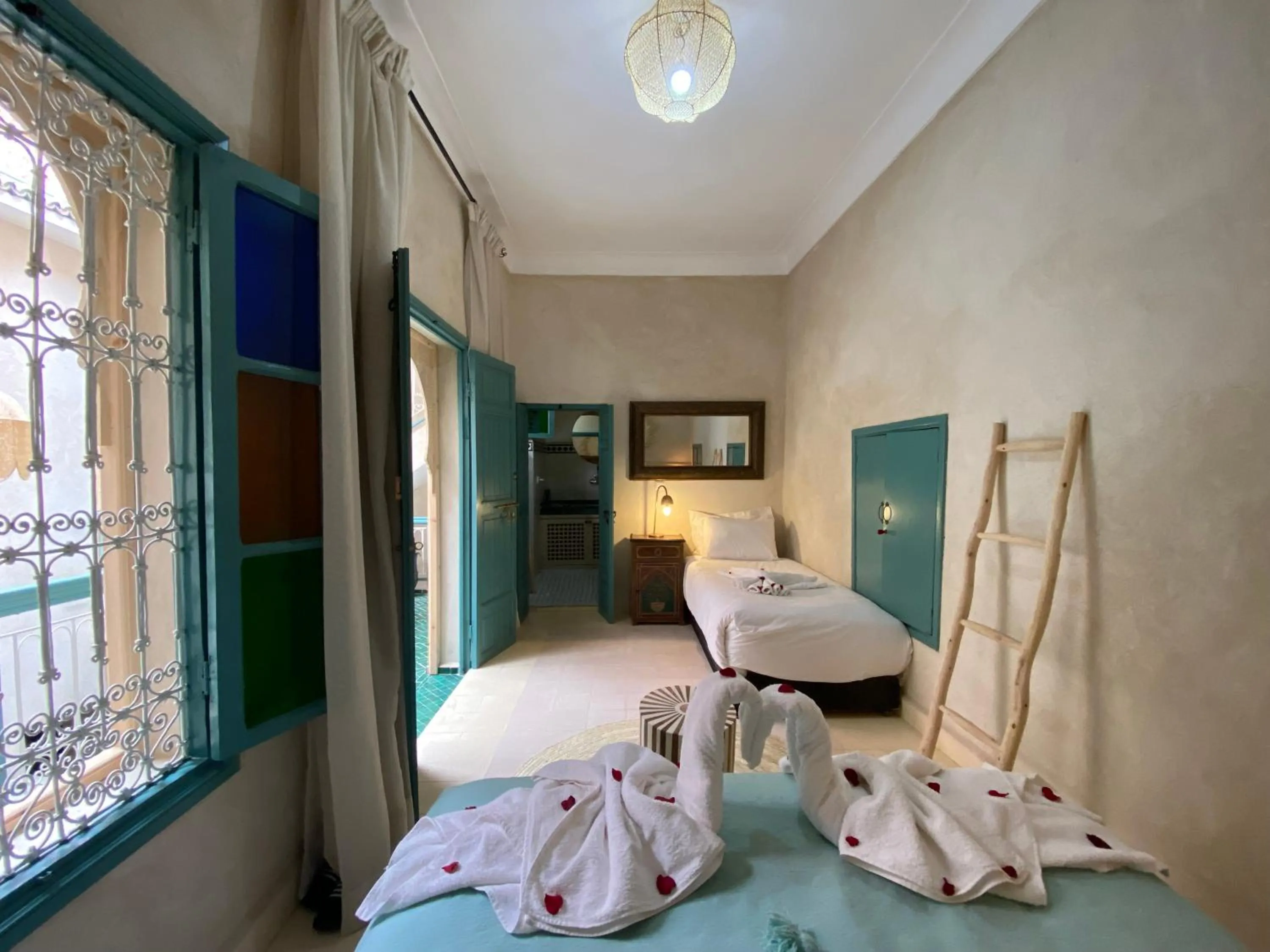 Bed in Riad 7 Saints