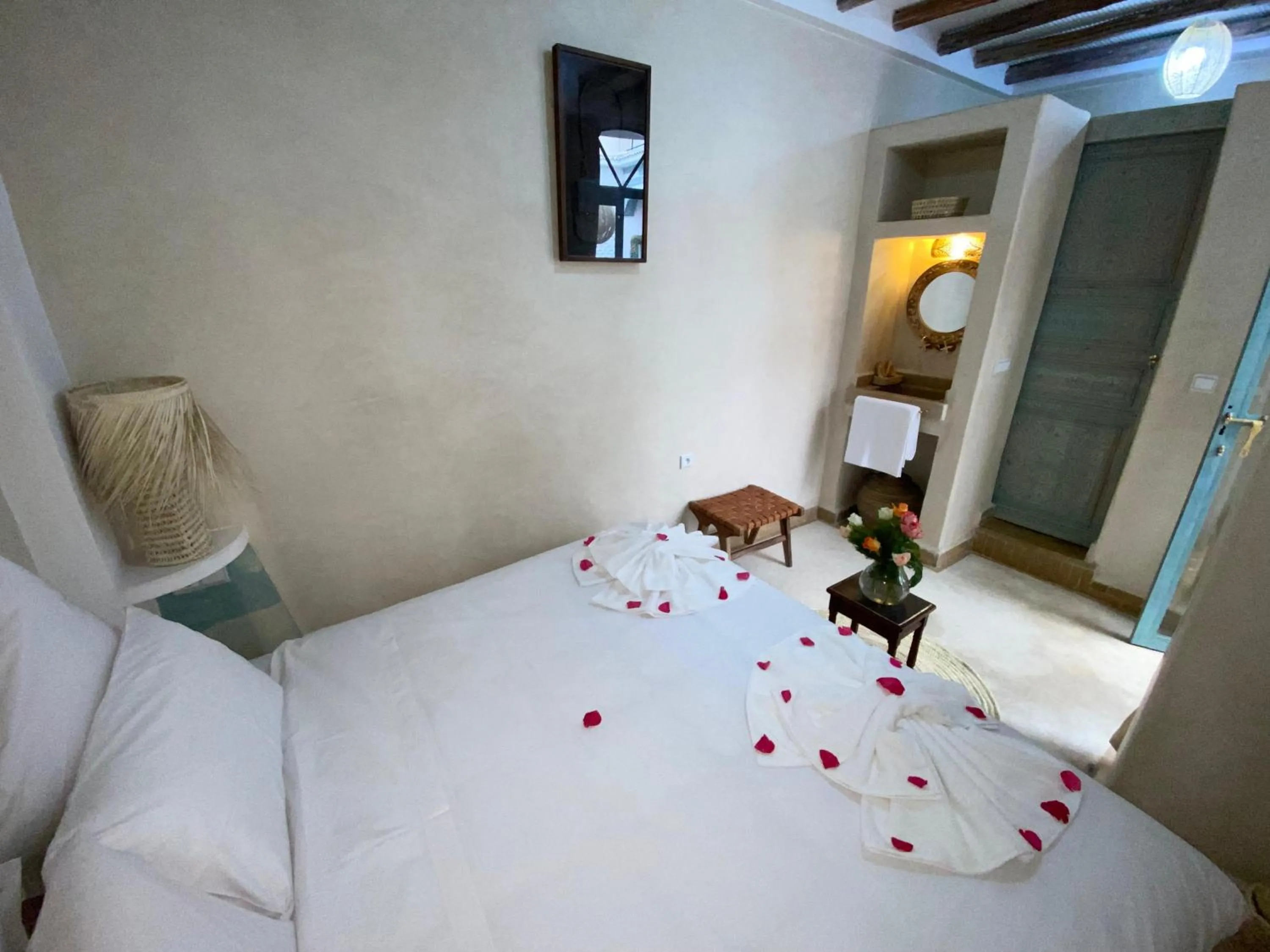 Bed in Riad 7 Saints