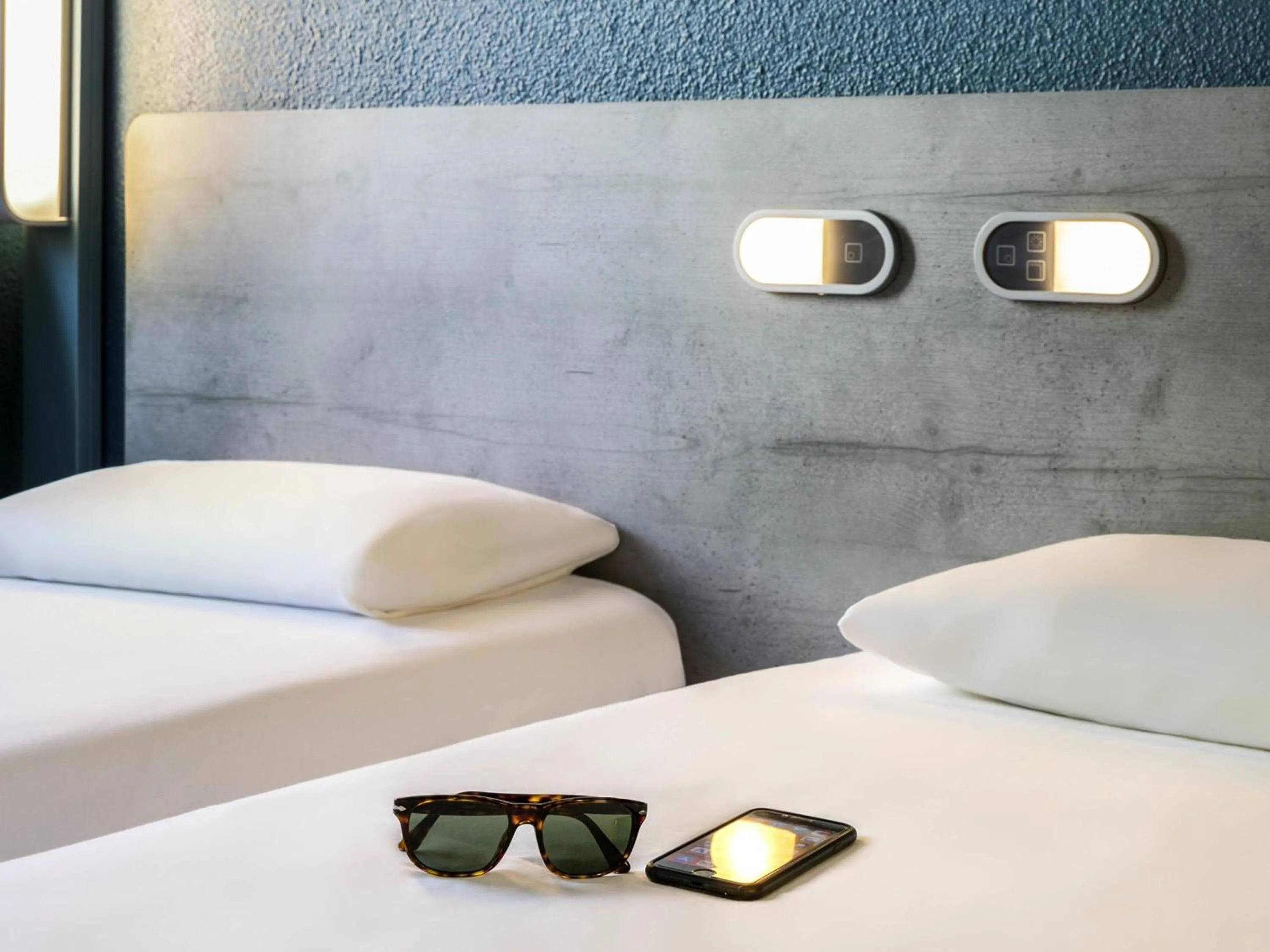 Bedroom, Bed in ibis budget Meudon Paris Ouest