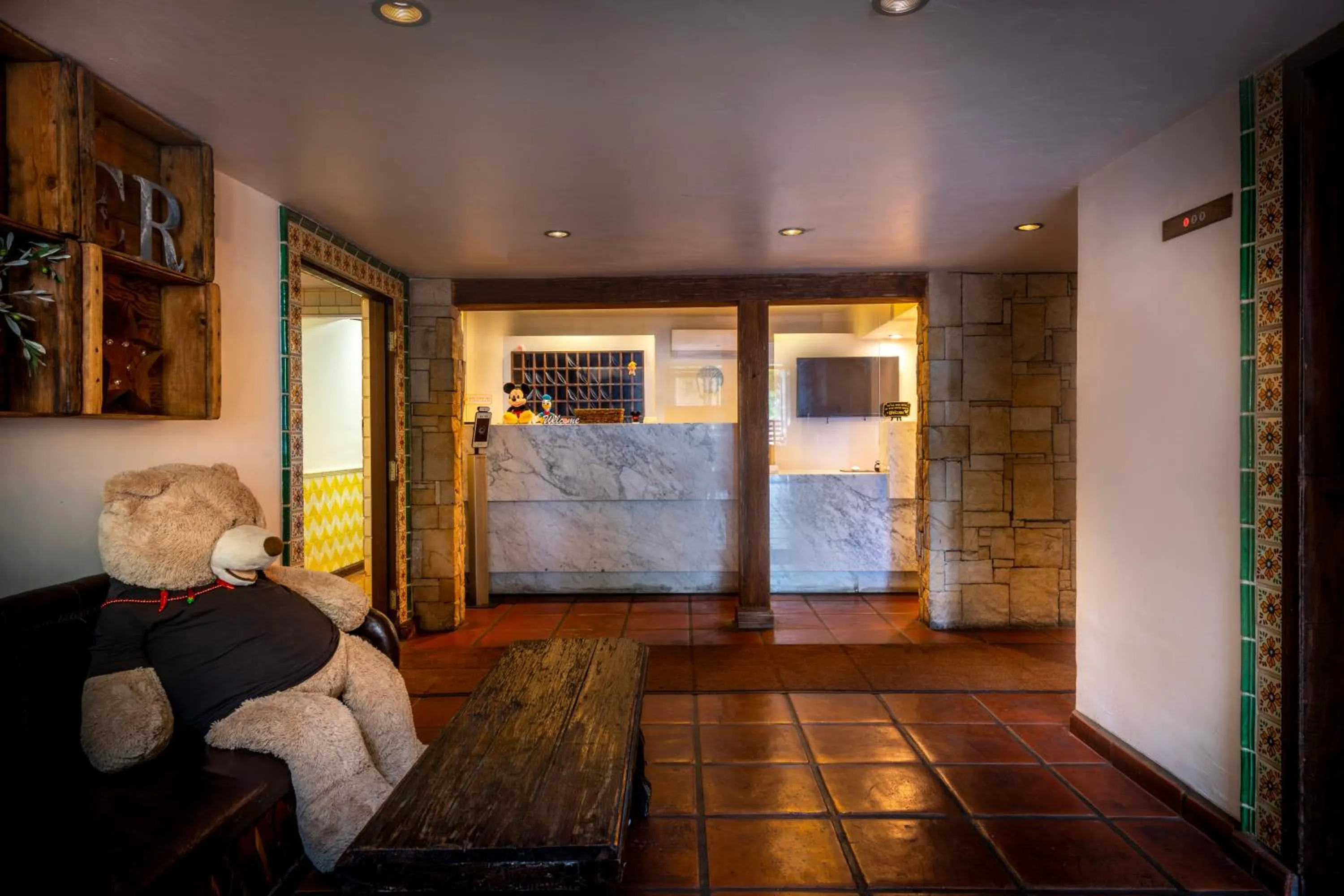 Property building, Bed in Hotel Pepper Tree Boutique Kitchen Studios - Anaheim