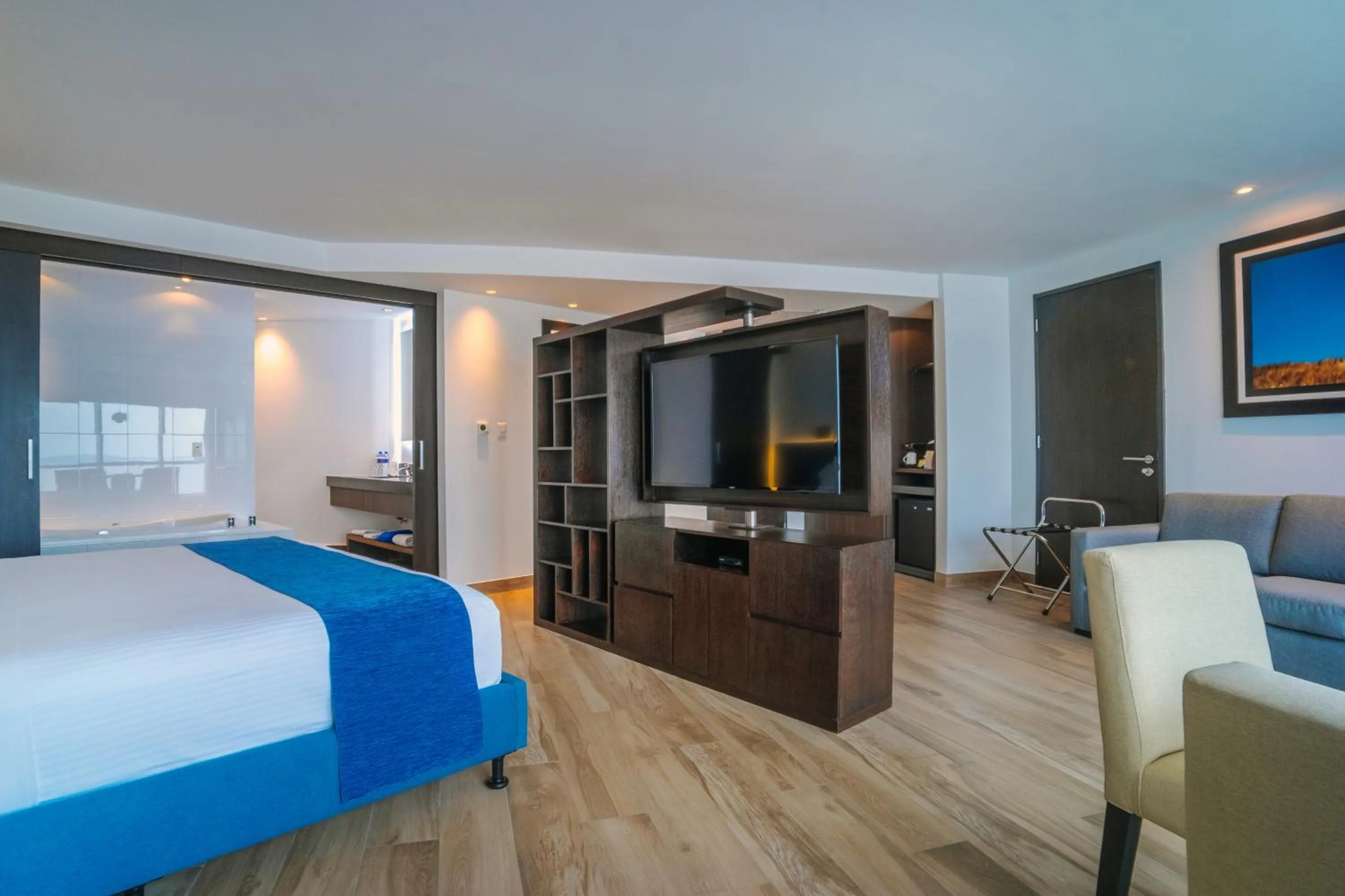 Bed in Wyndham Guayaquil, Puerto Santa Ana