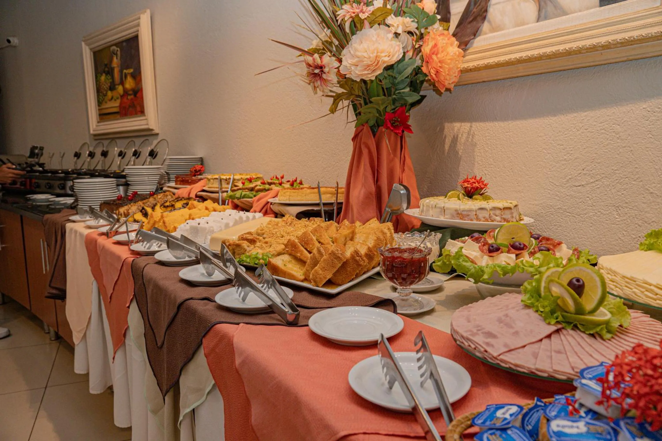 Breakfast in Hotel Porto Napolis