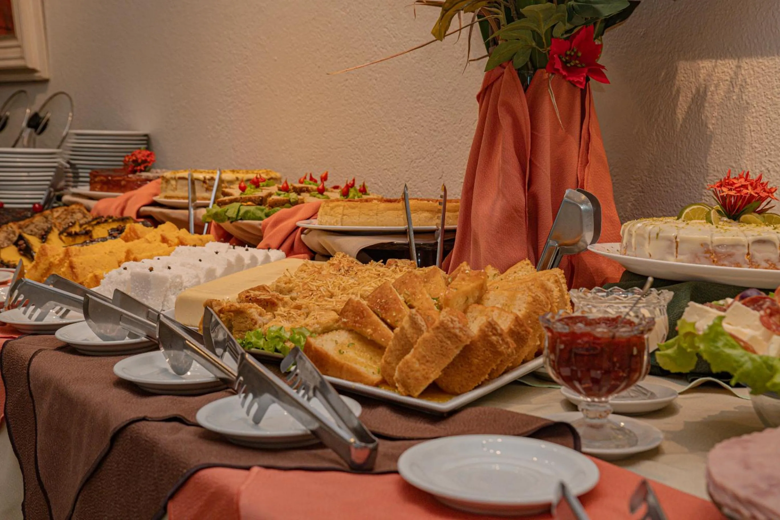 Breakfast in Hotel Porto Napolis