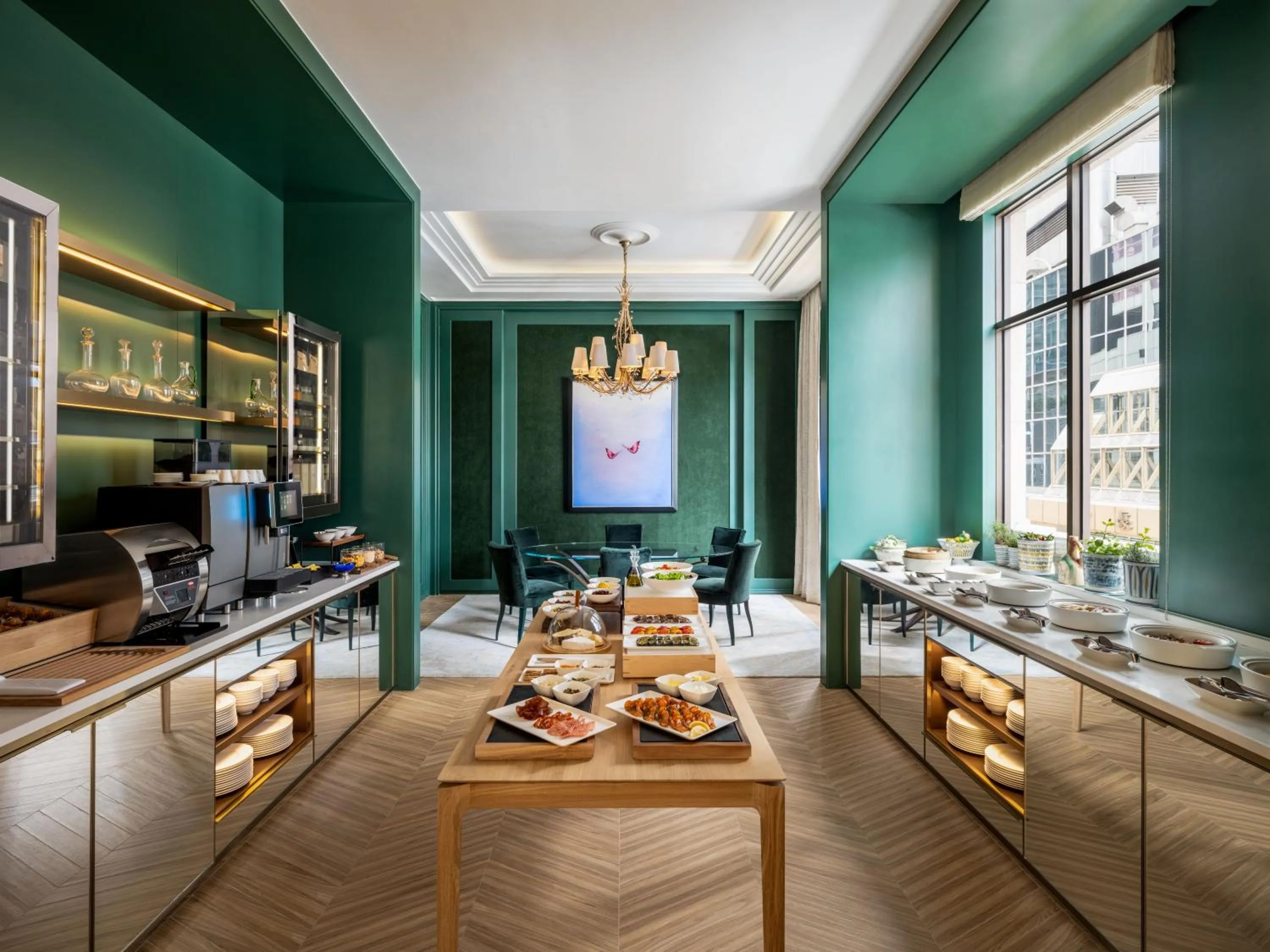 Breakfast in Lanson Place Causeway Bay, Hong Kong