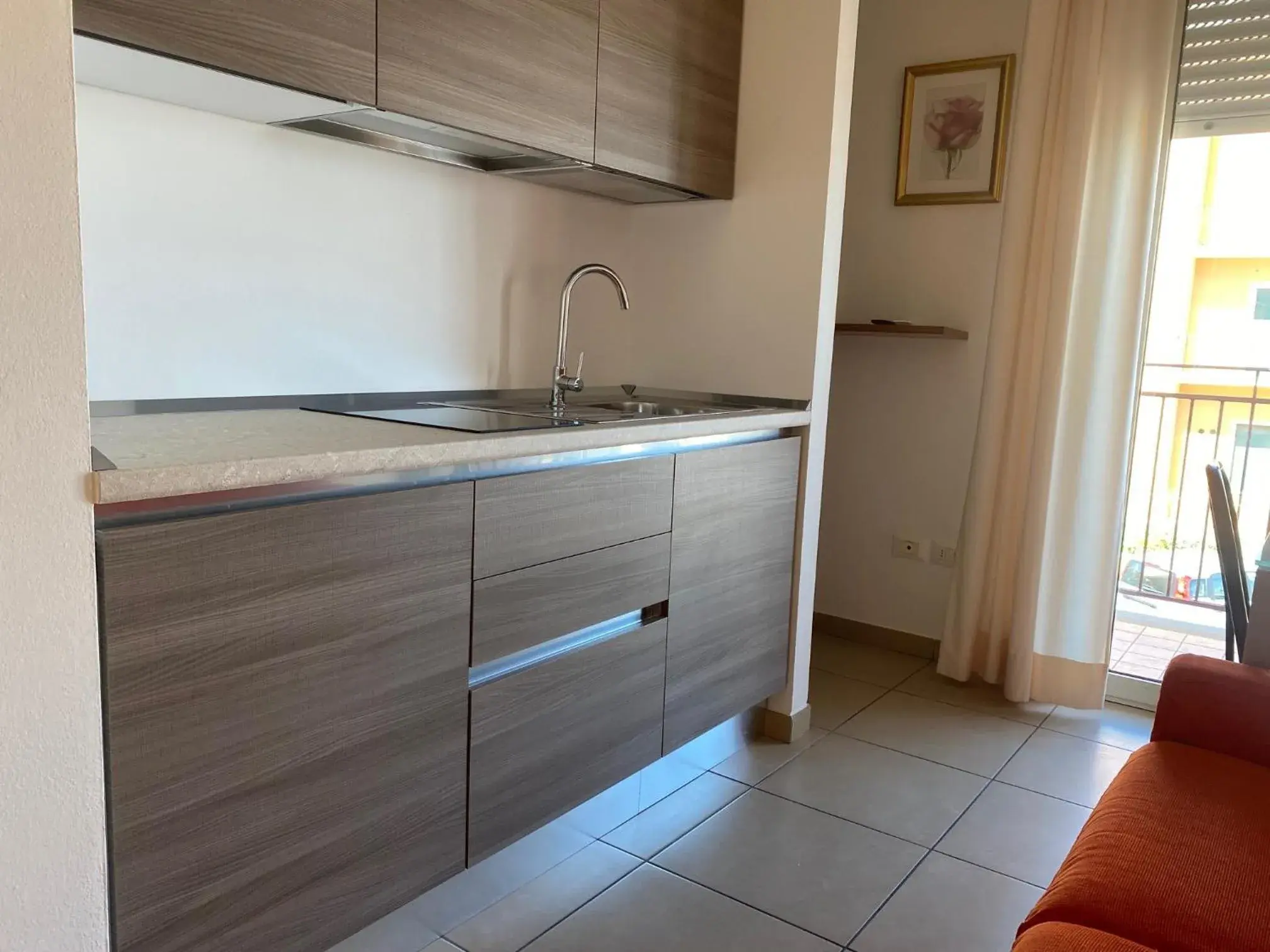 One-Bedroom Apartment with Balcony in Residence Roxy One-Bedroom Apartment with Balcony in Residence Roxy