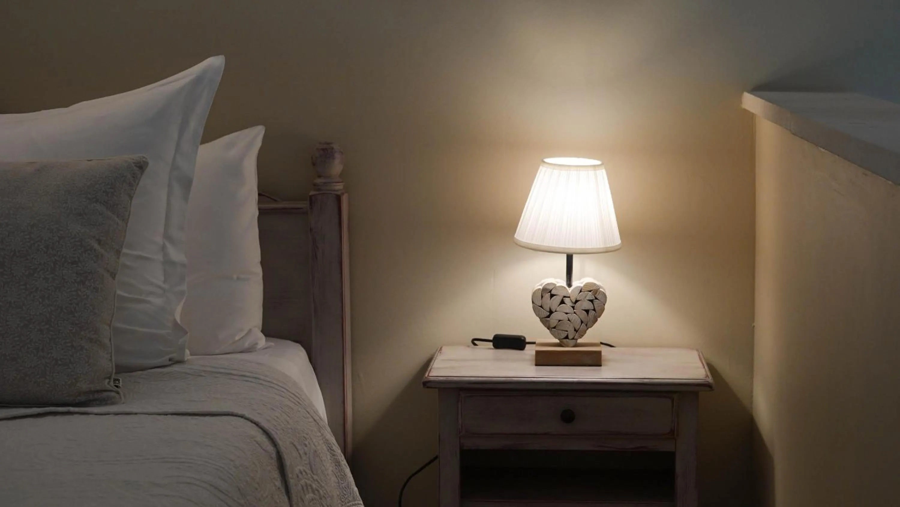 Bedroom, Bed in Mas des Marguerites