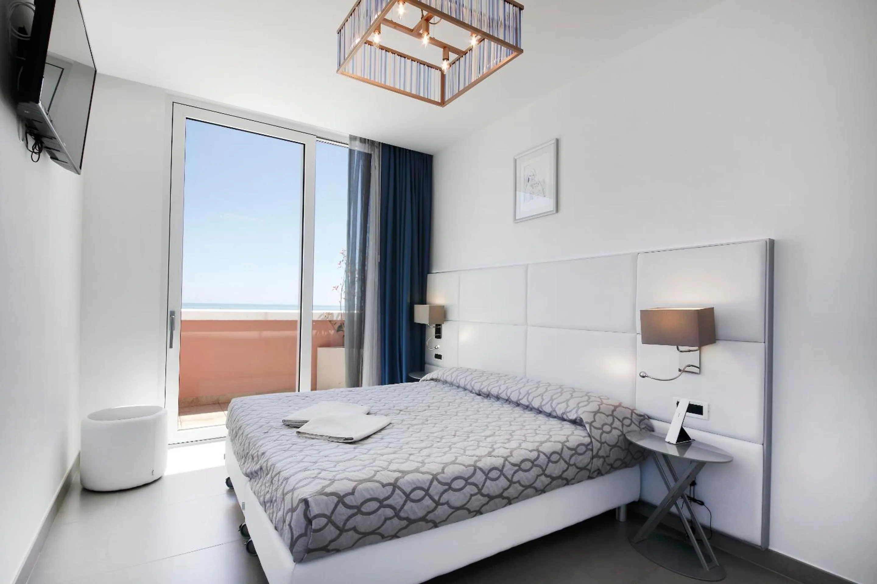 Balcony/Terrace, Bed in Grande Albergo Marin