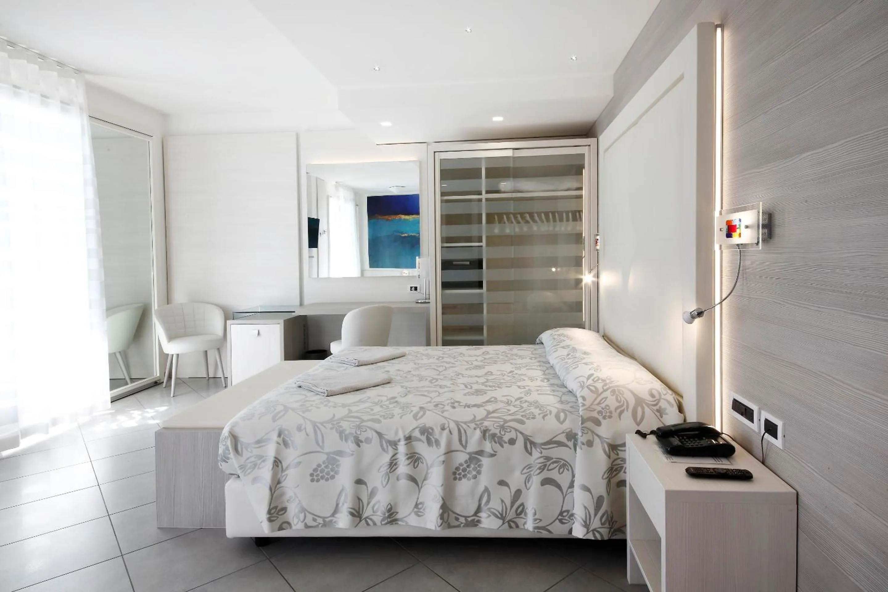 Bedroom, Bed in Grande Albergo Marin