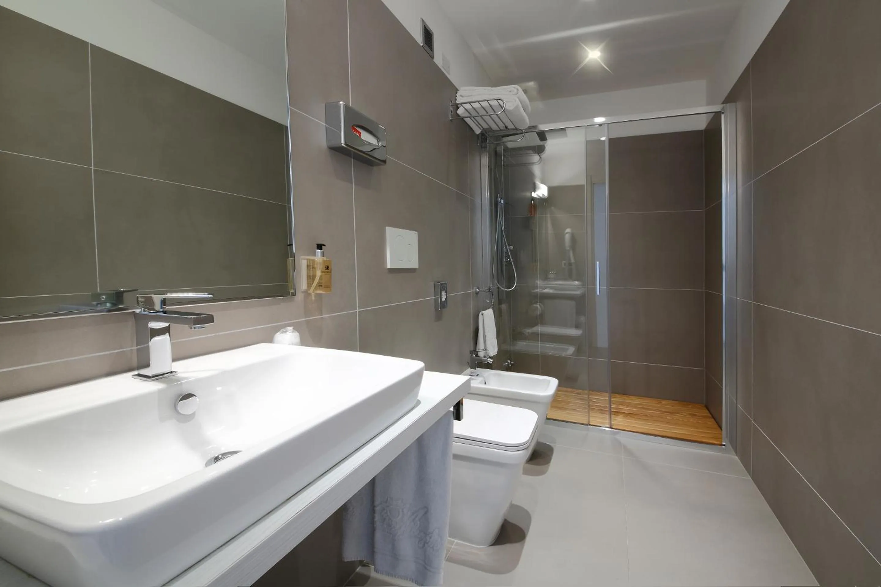 Bathroom in Grande Albergo Marin