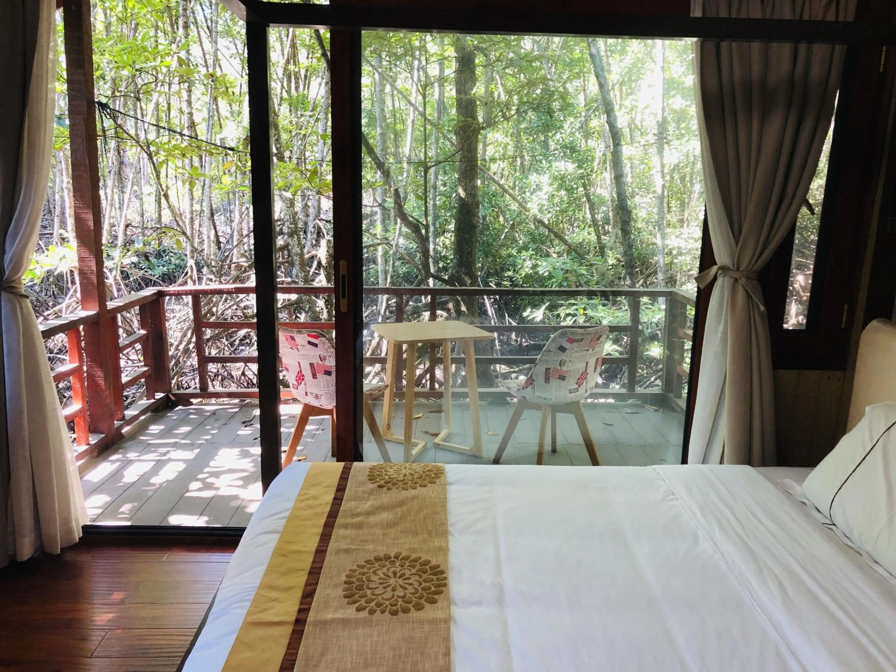 Bed in Gayang Friendly Water House Homestay