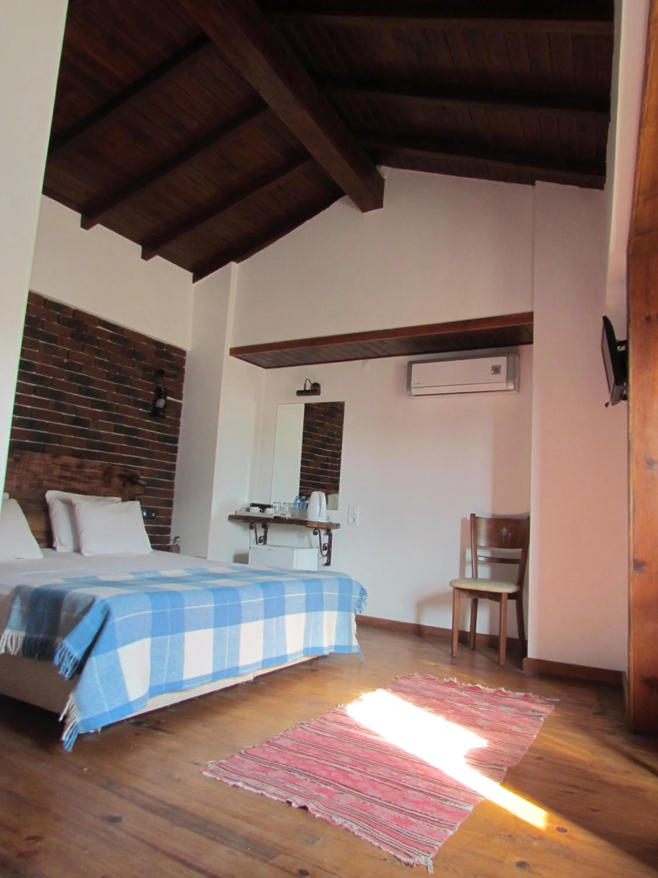 Bed in Amazon Petite Palace