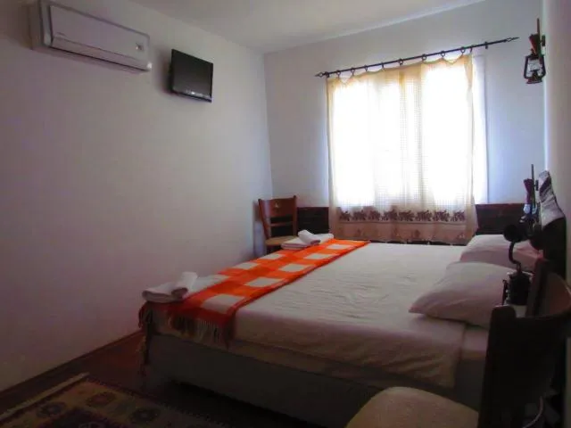 Bed in Amazon Petite Palace