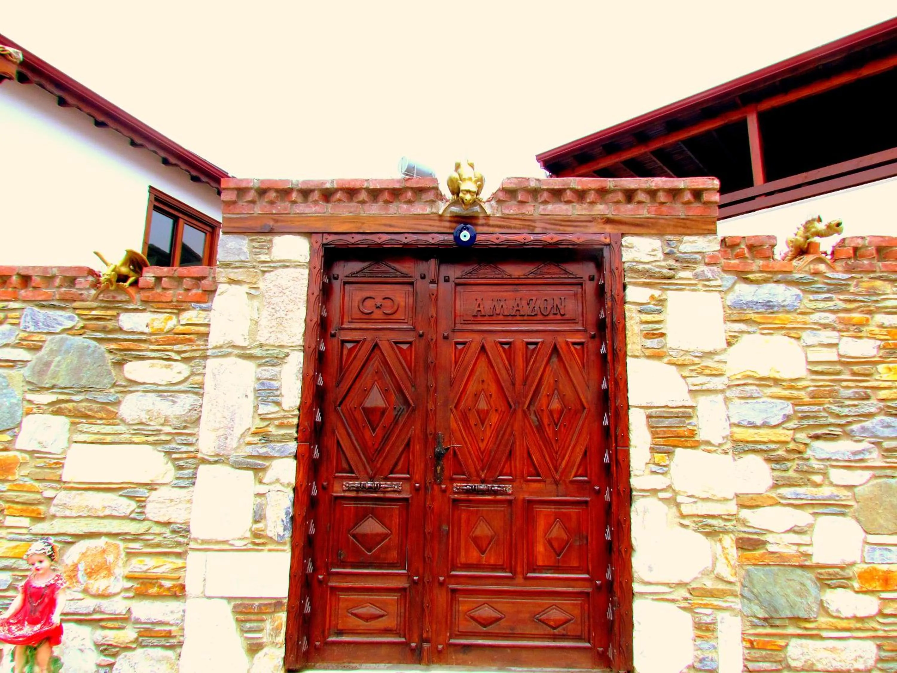 Other in Amazon Petite Palace