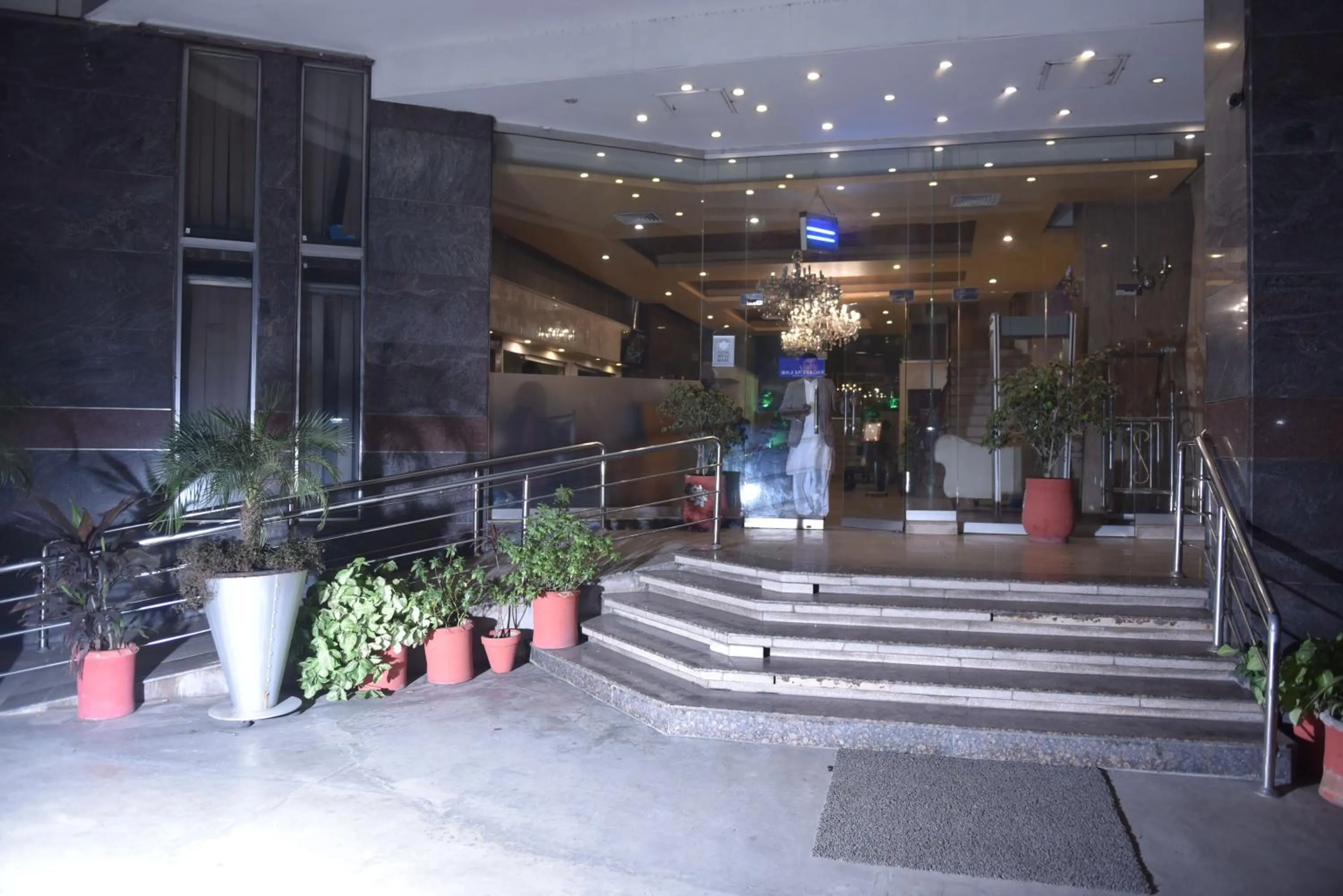 Facade/entrance in Shalimar Tower Hotel Lahore