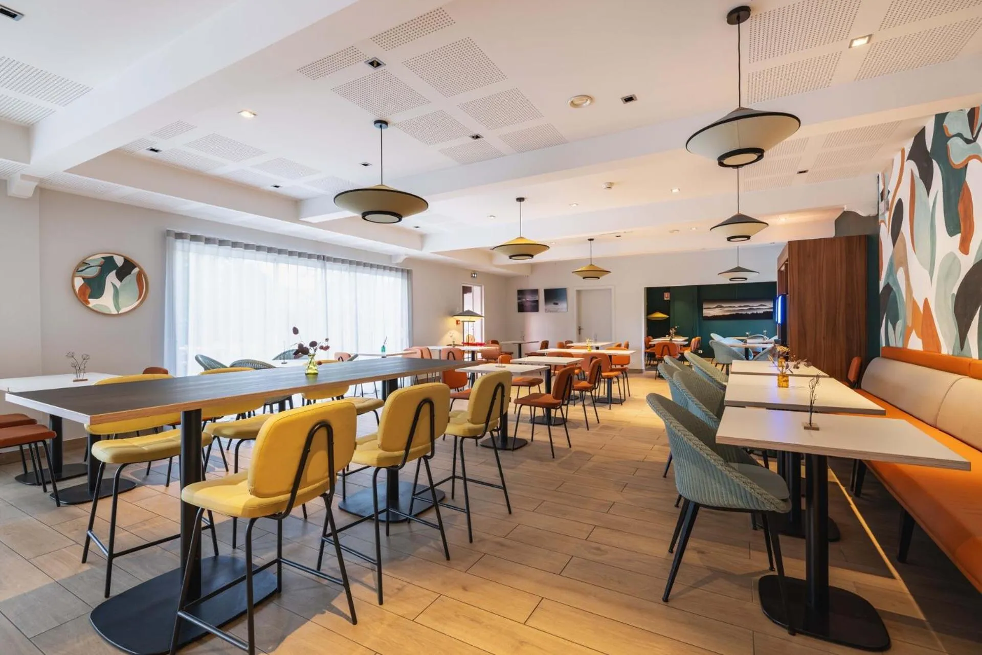 Breakfast in The Originals Boutique, Hôtel Le Pariou, Issoire