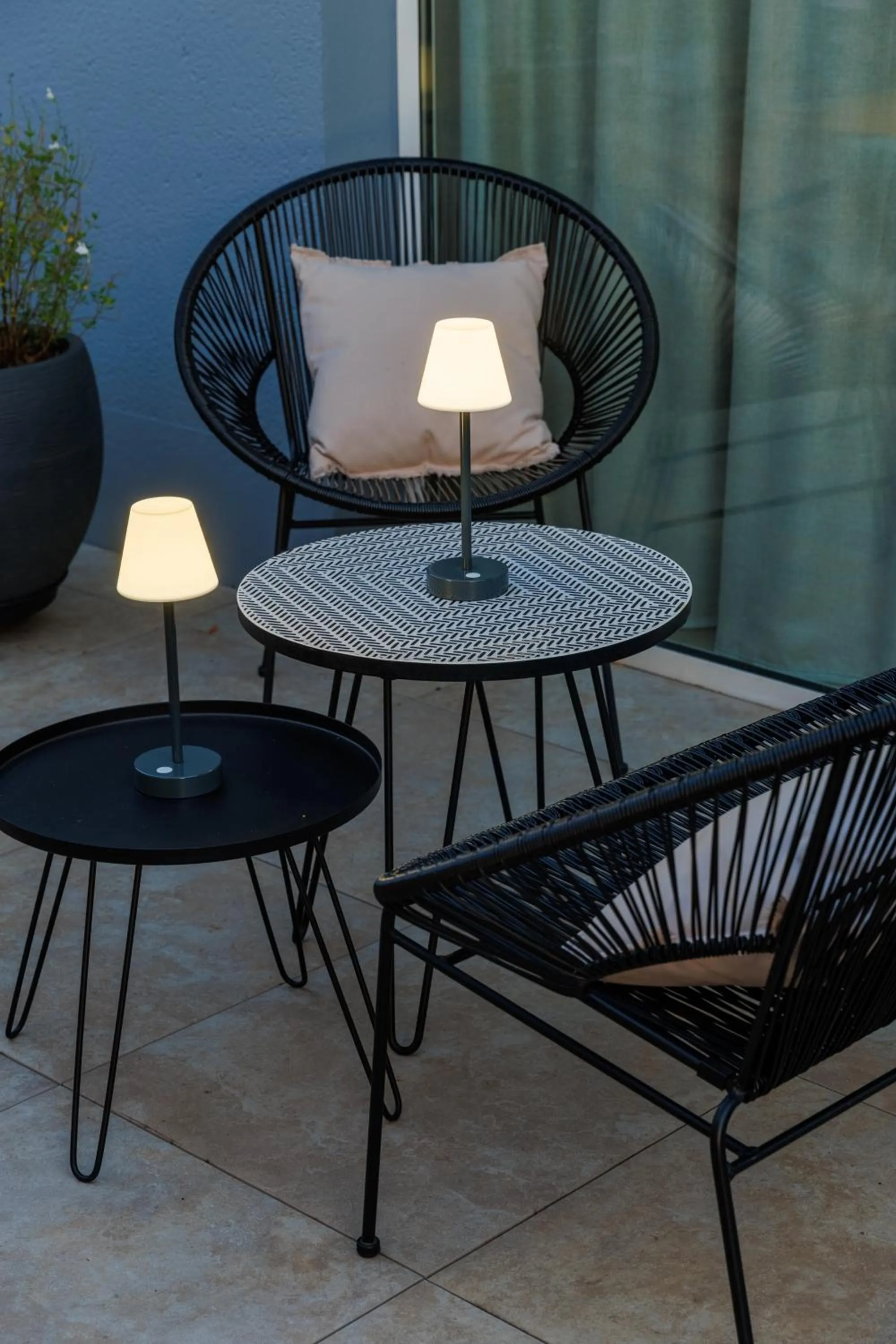 Patio in The Originals Boutique, Hôtel Le Pariou, Issoire