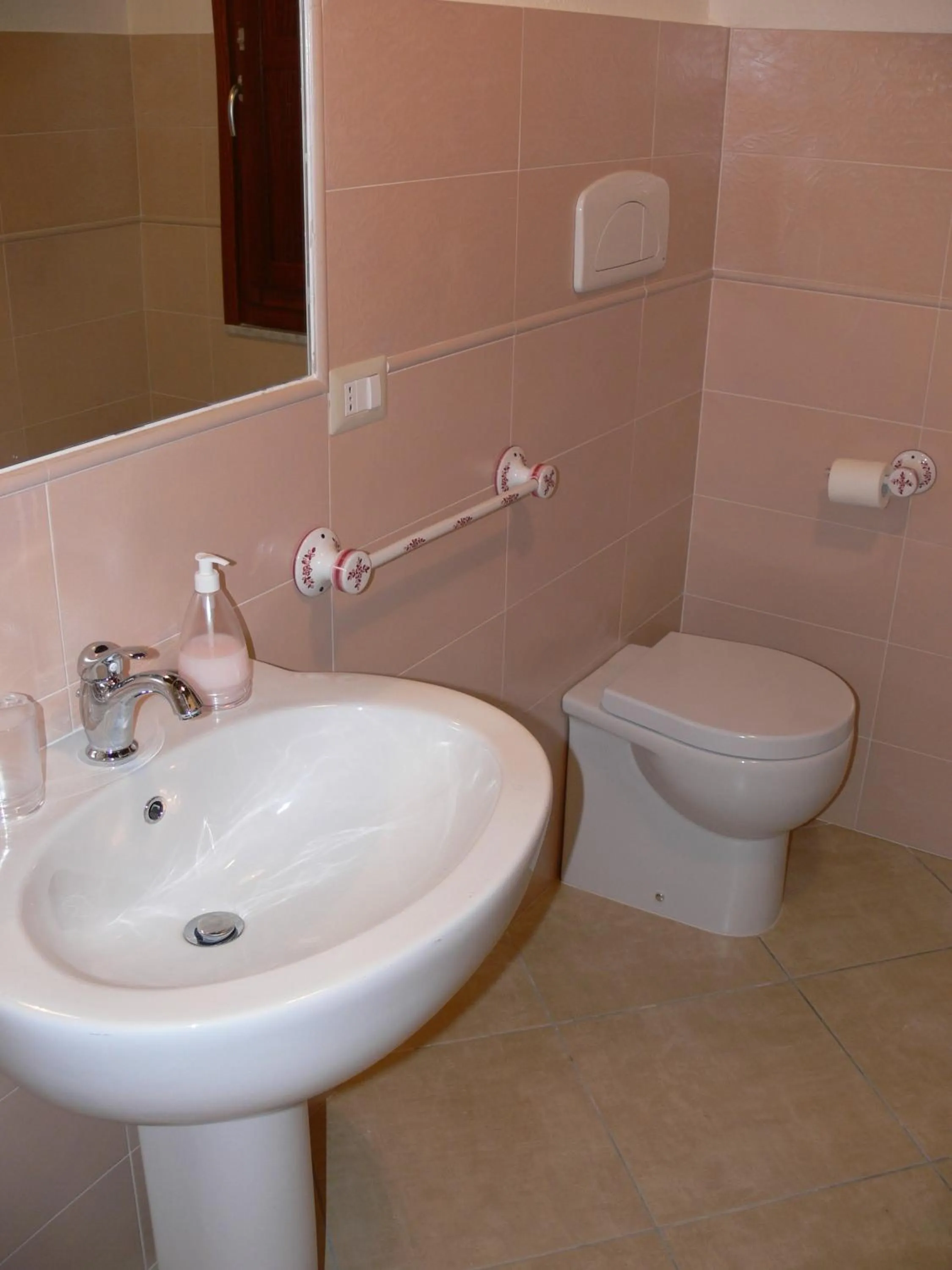 Bathroom in L'Antica Torre Caralis Holiday