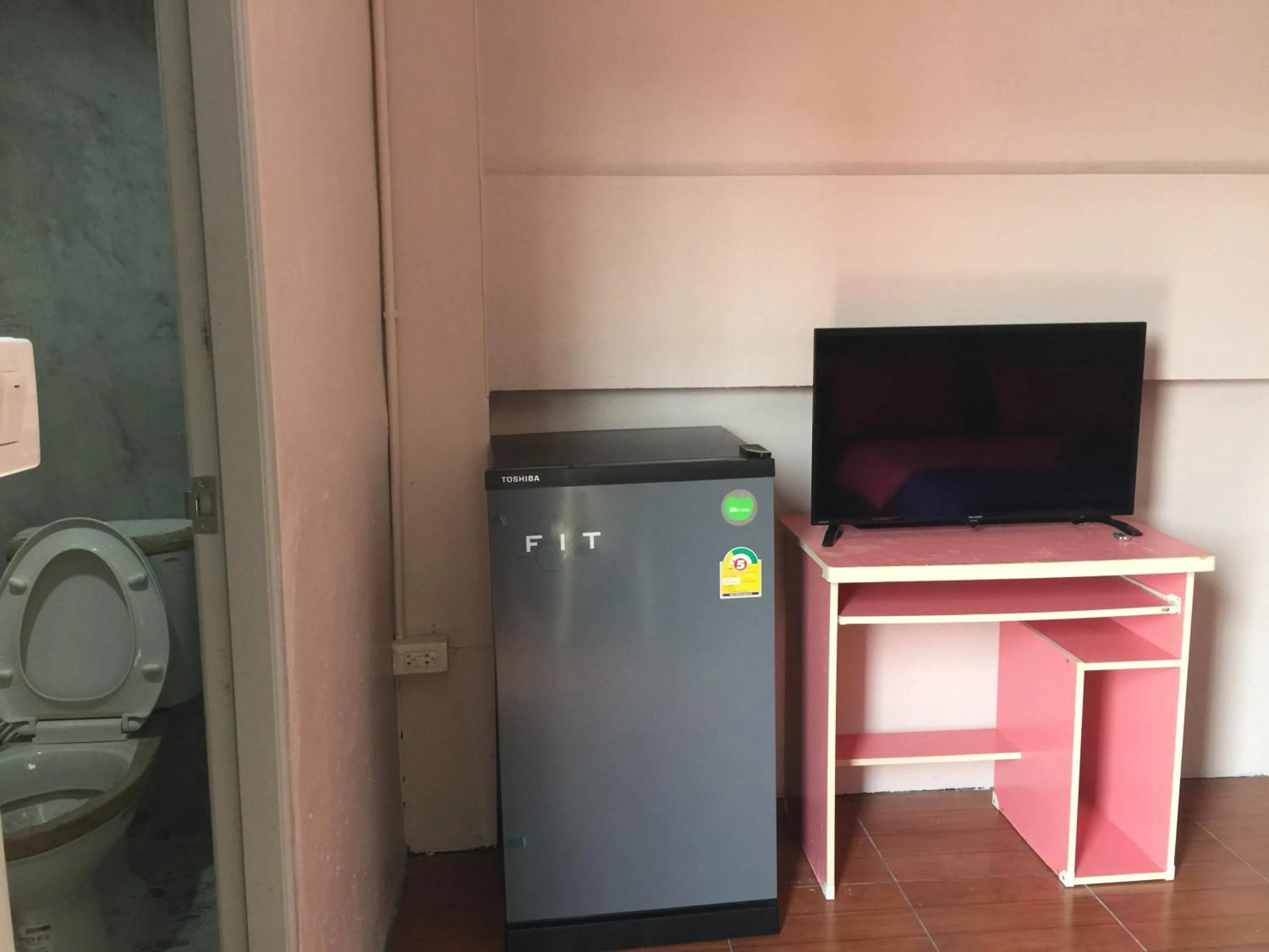 SMILE HOME GUESTHOUSE