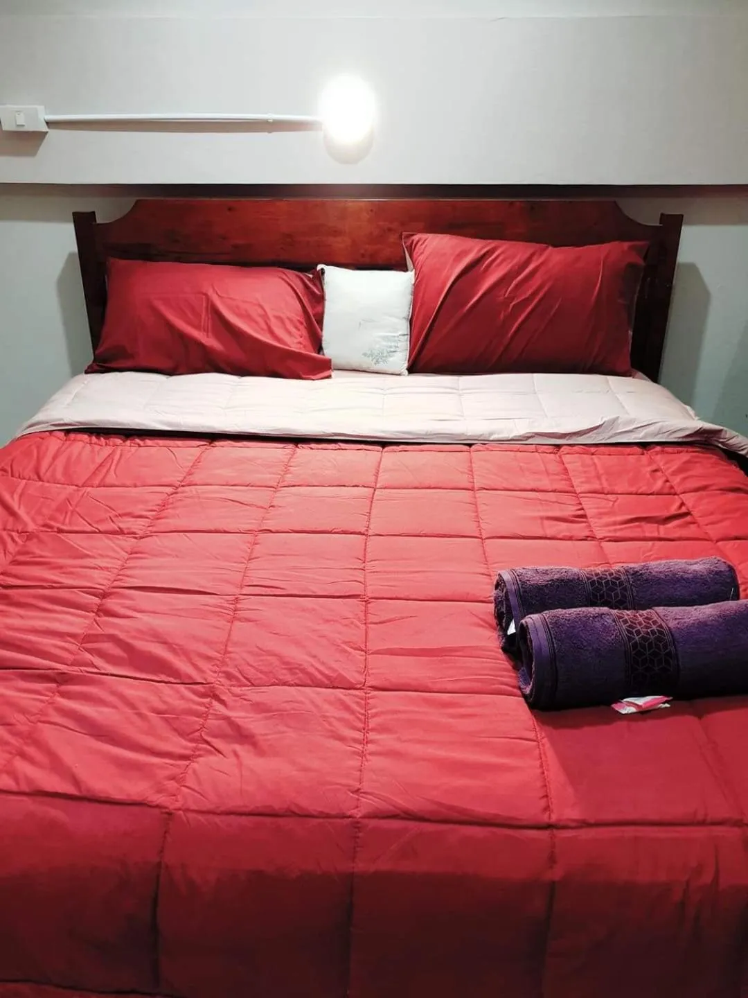 Property building, Bed in SMILE HOME GUESTHOUSE