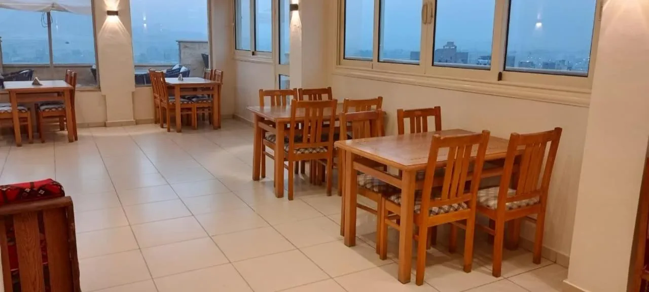 Restaurant/places to eat in Eco green pyramids hotel