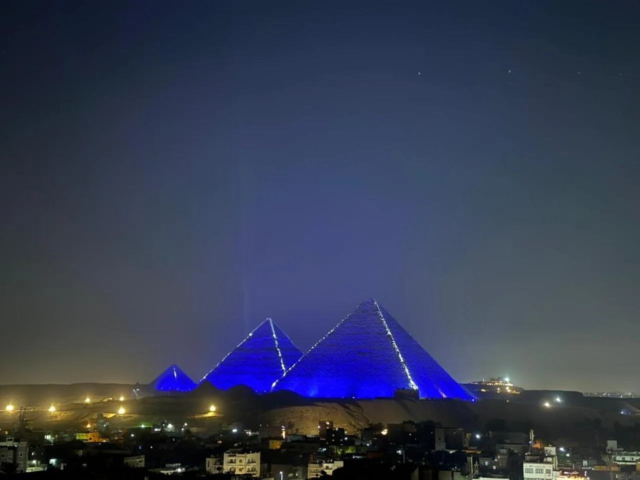 Eco green pyramids hotel