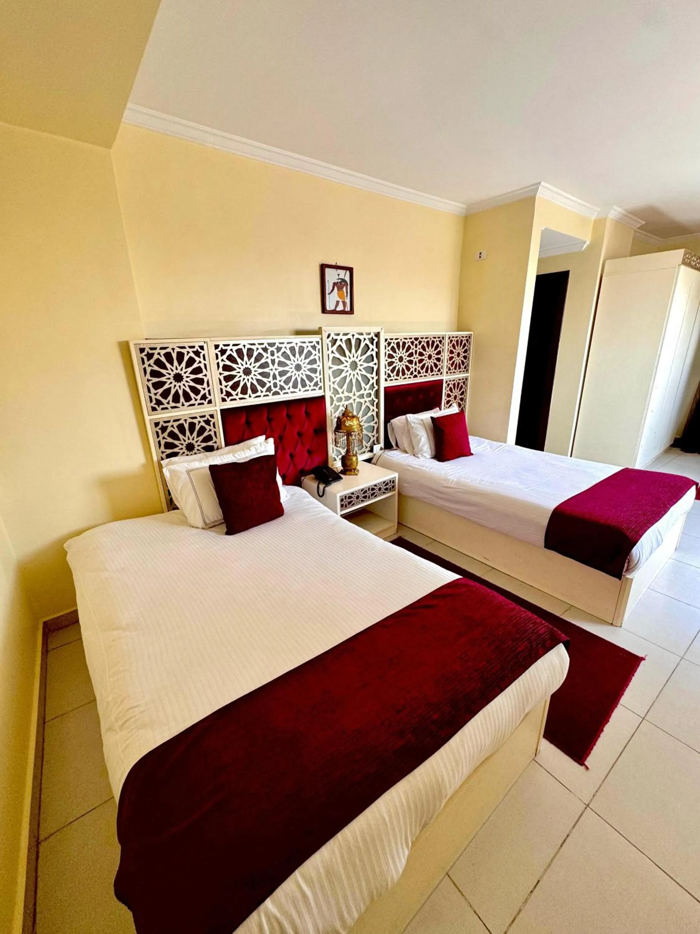 Photo of the whole room, Bed in PYRAMIDS TOWER Inn