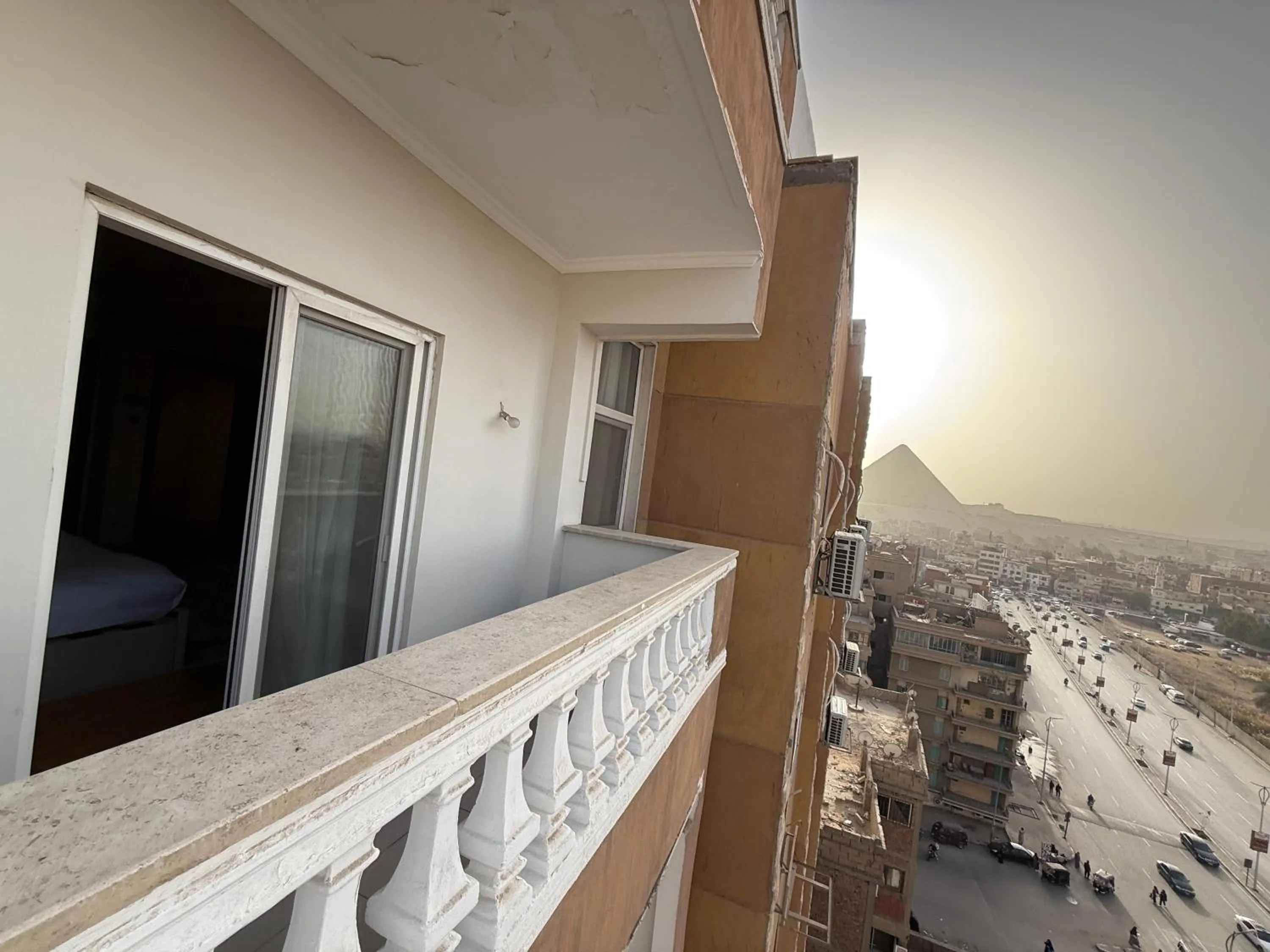 Eco green pyramids hotel