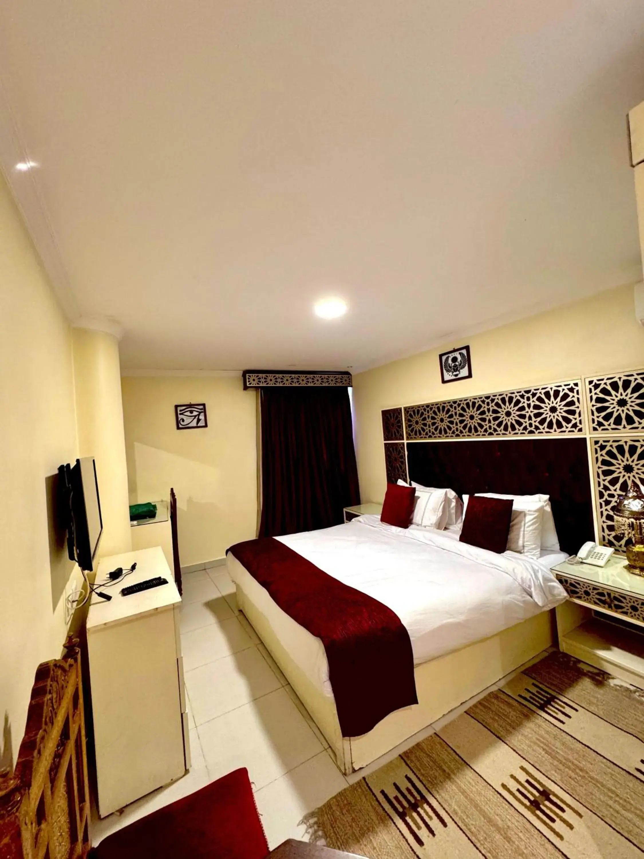 Superior King Room in PYRAMIDS TOWER Inn Superior King Room in PYRAMIDS TOWER Inn