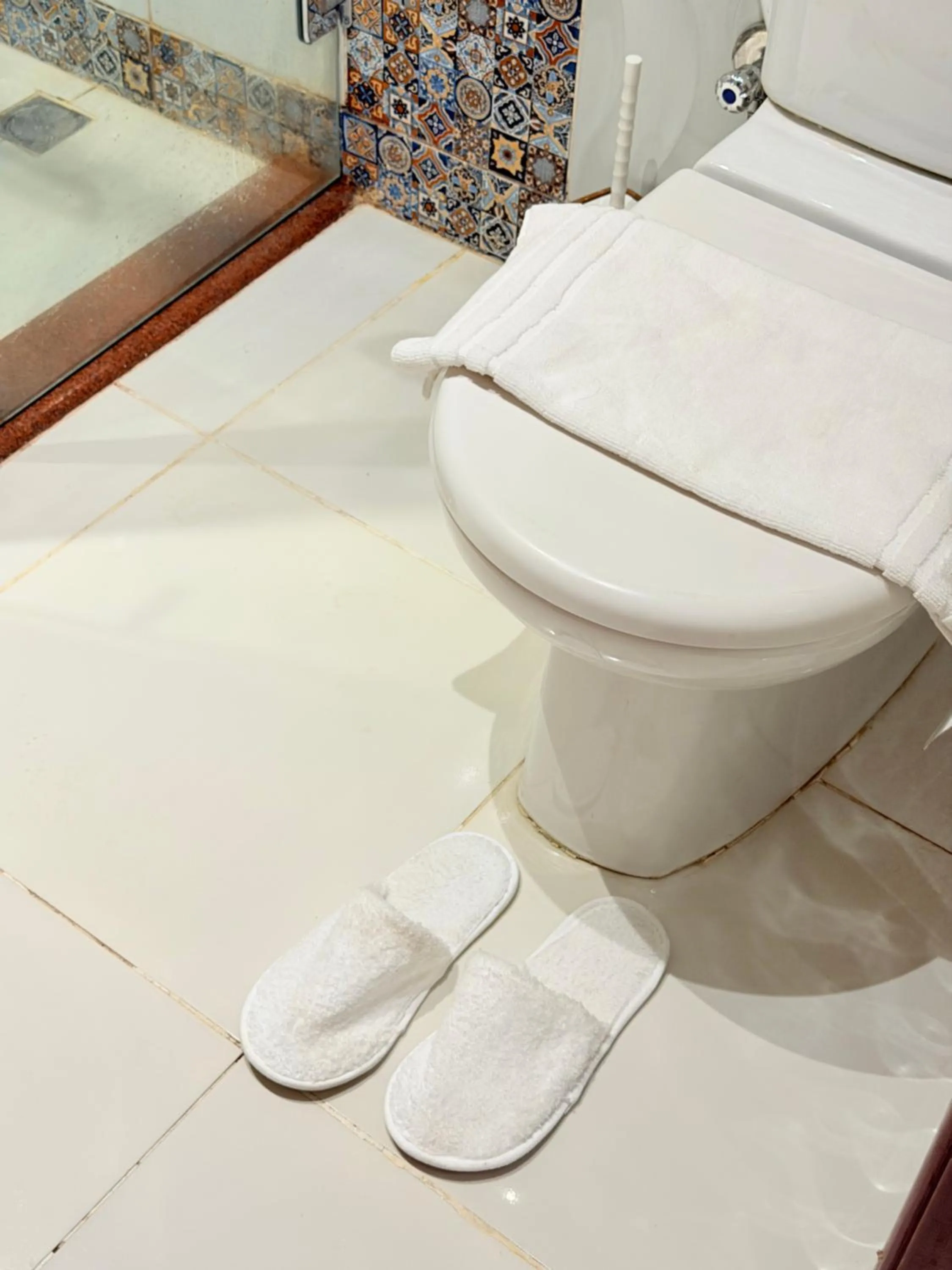 Eco green pyramids hotel