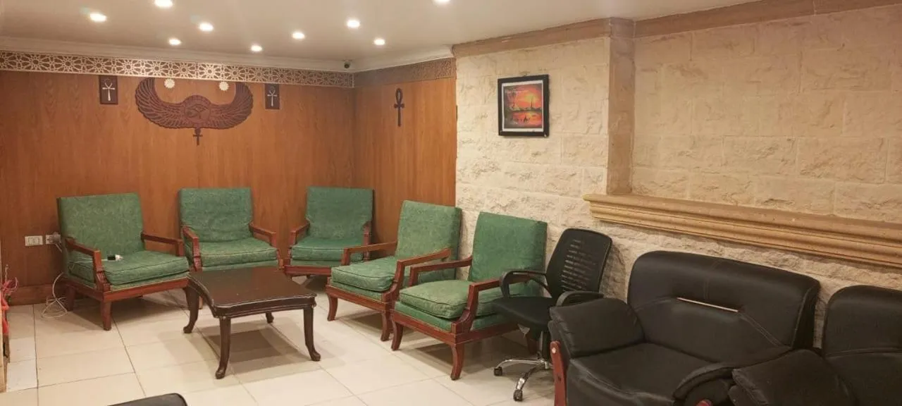 Eco green pyramids hotel