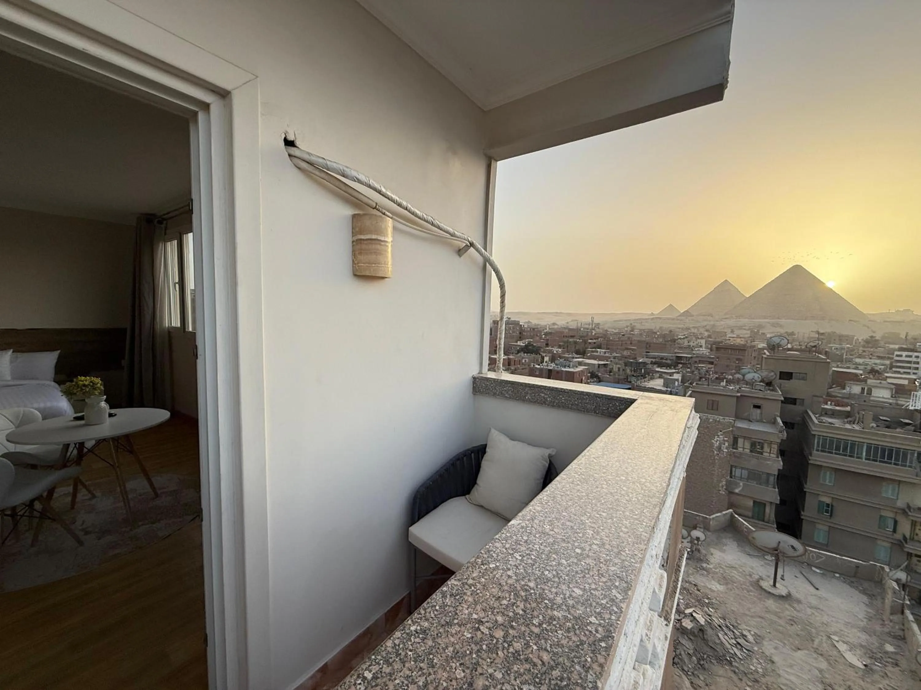 Eco green pyramids hotel