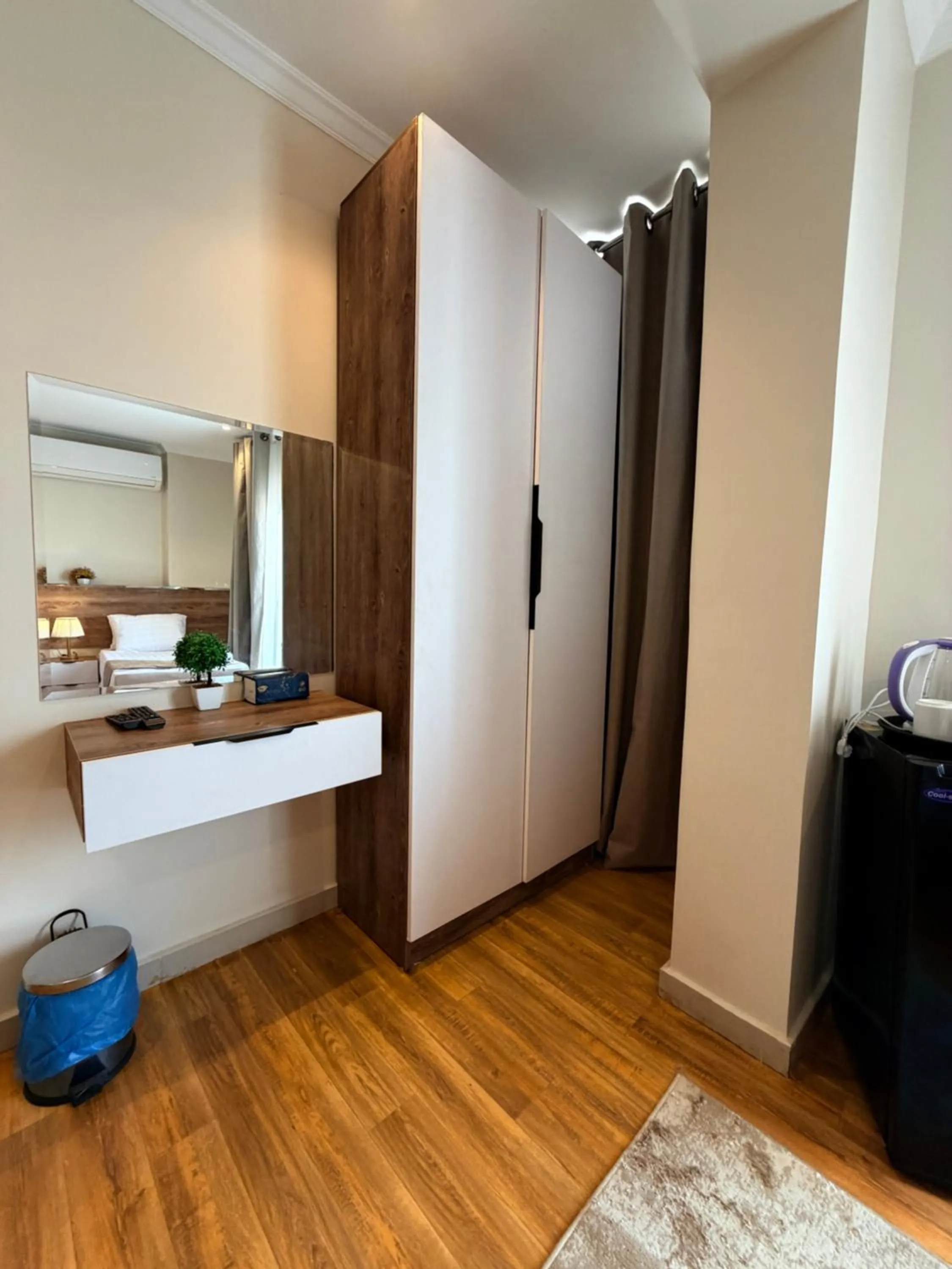 Eco green pyramids hotel