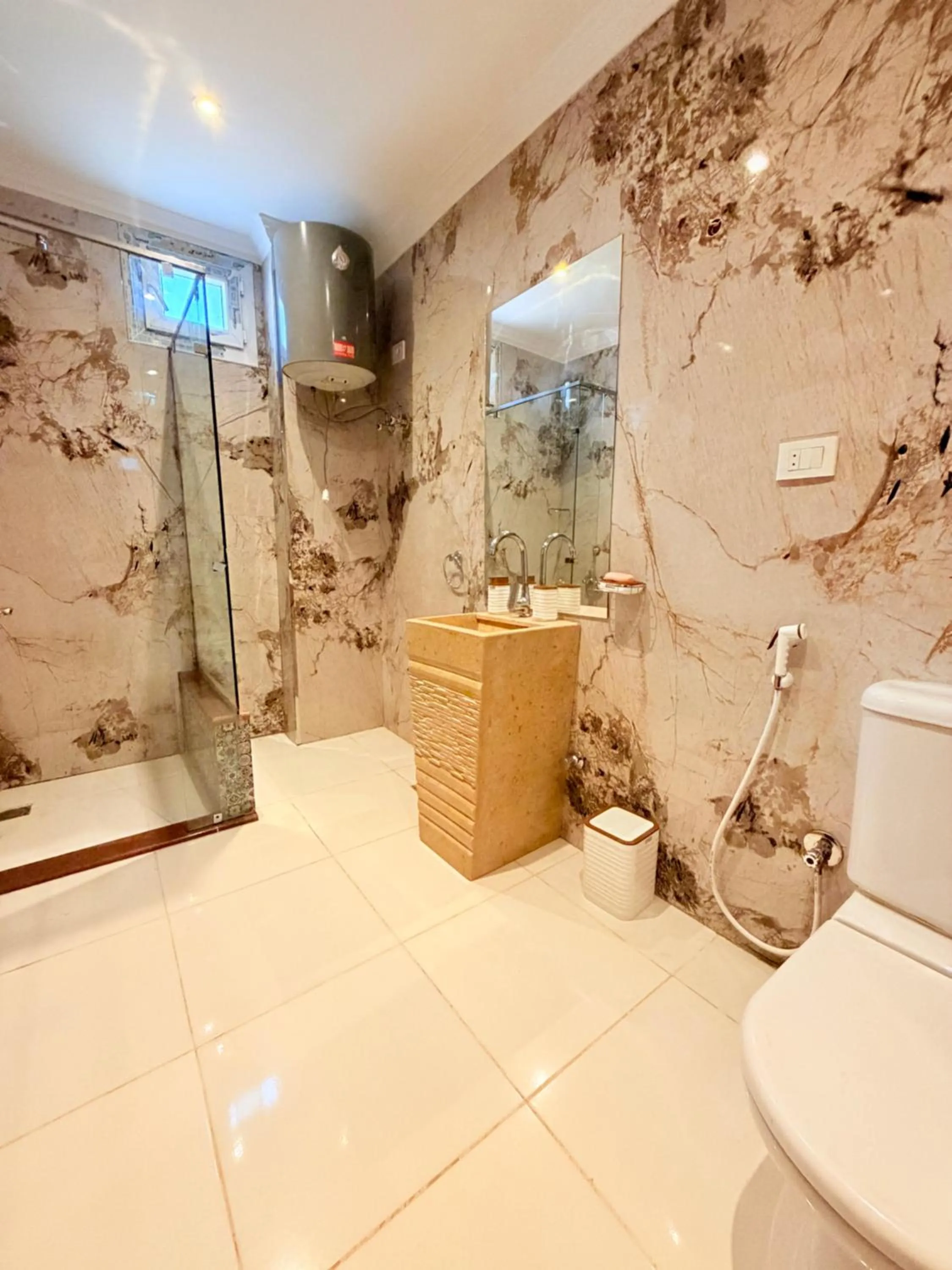 Eco green pyramids hotel