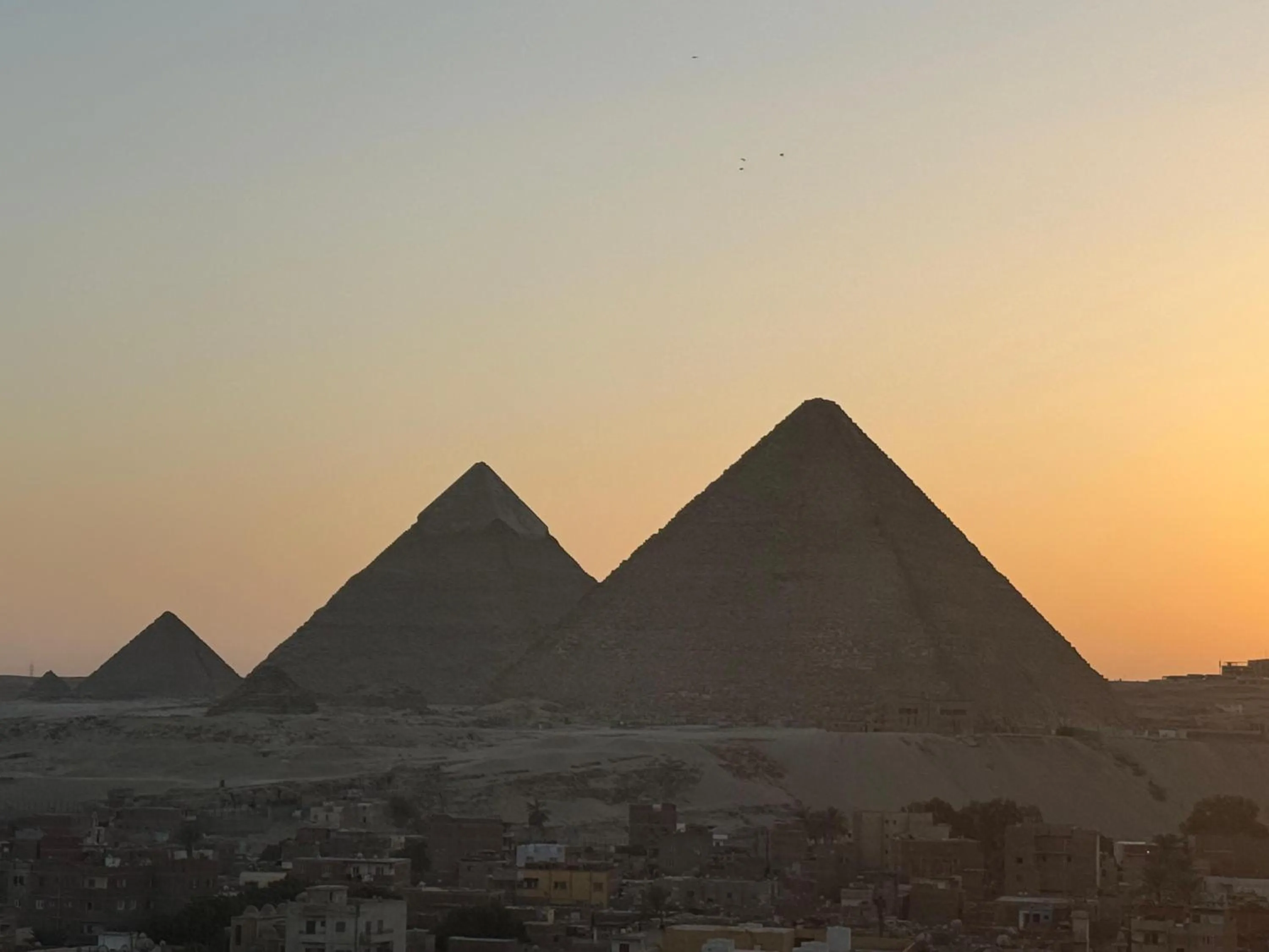 Eco green pyramids hotel