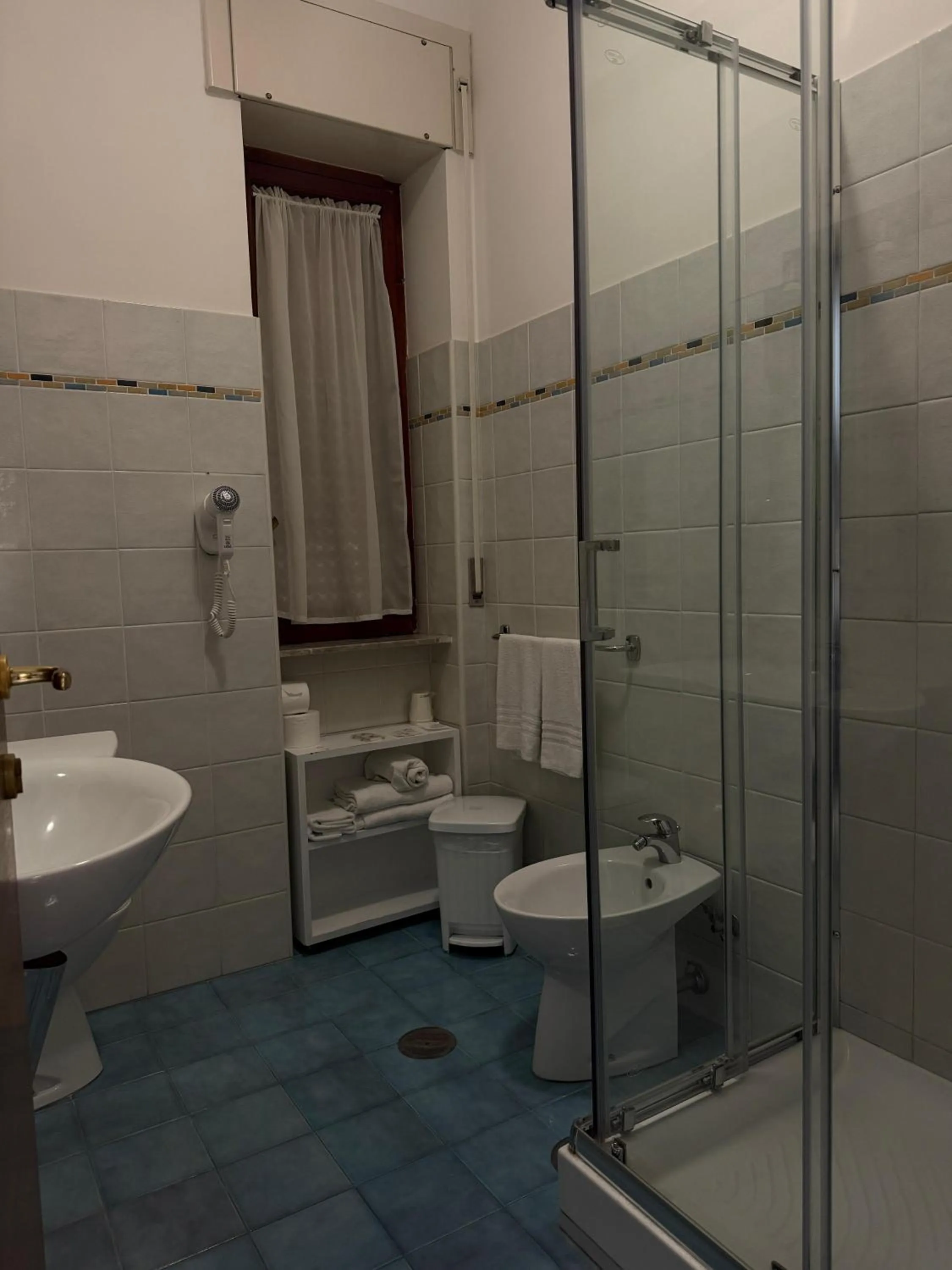 Shower in B&B Vittoria