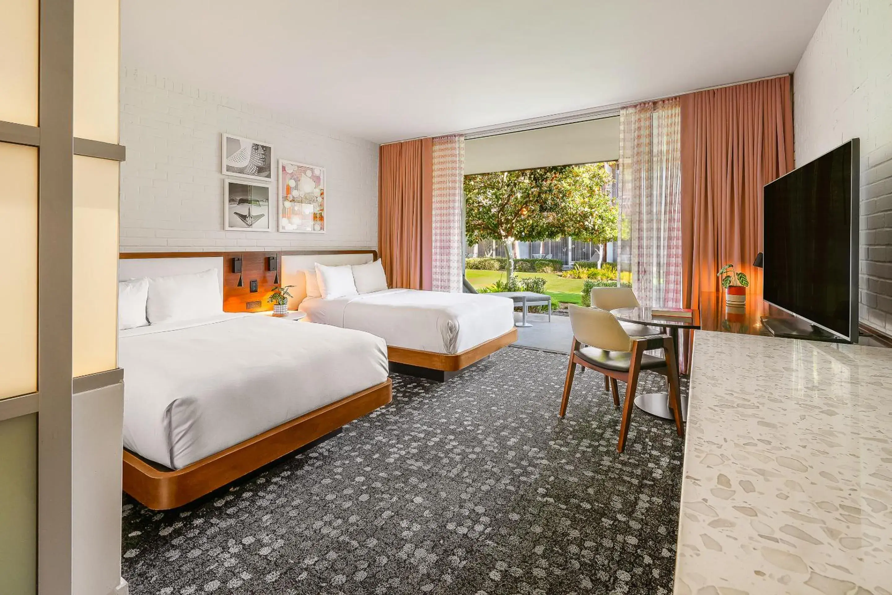 Standard Double Room in Hotel Valley Ho Standard Double Room in Hotel Valley Ho