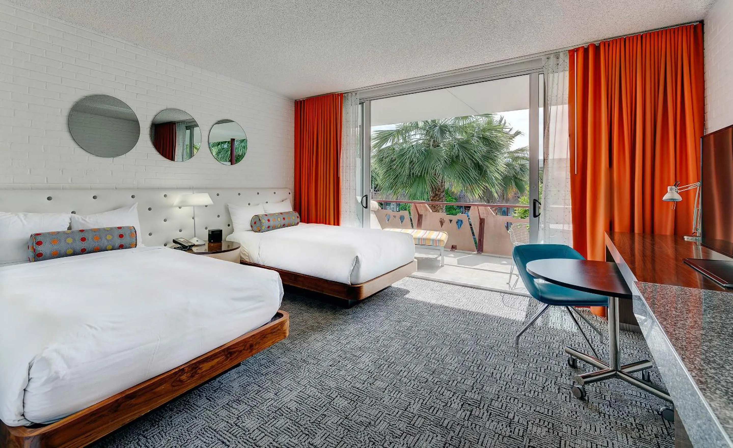 Bed in Hotel Valley Ho