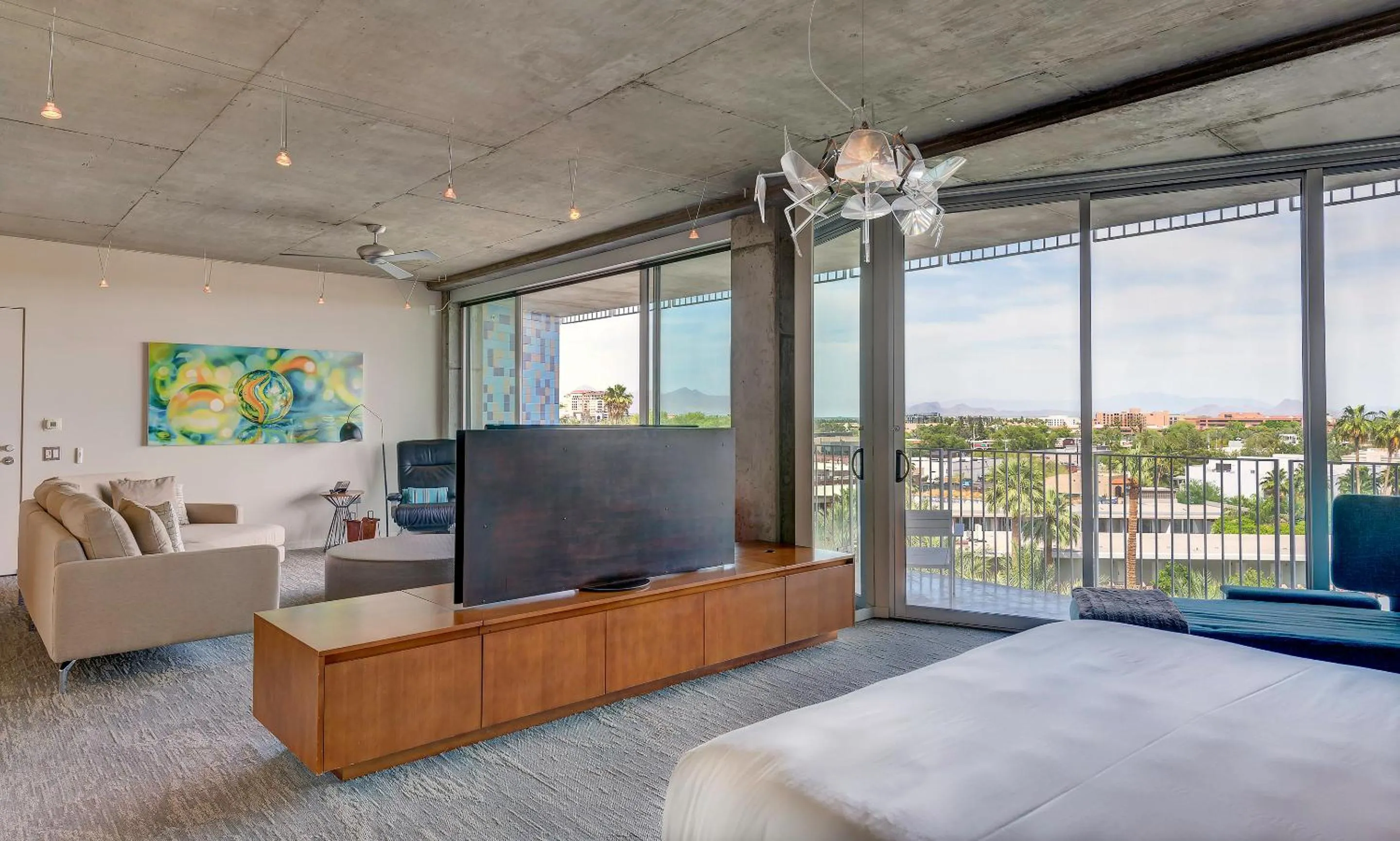 TV and multimedia, Bed in Hotel Valley Ho