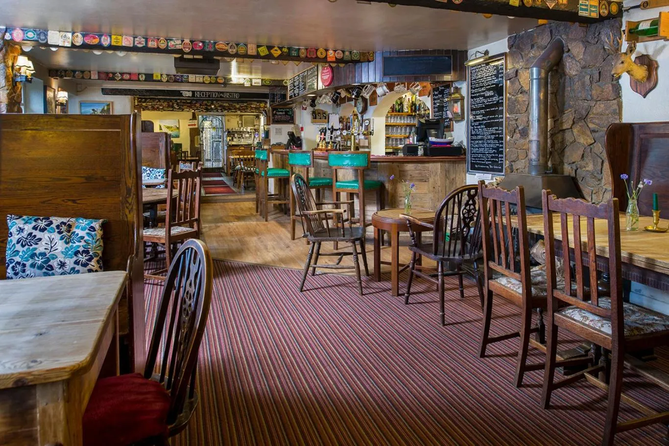 Lounge or bar in Trengilly Wartha Inn