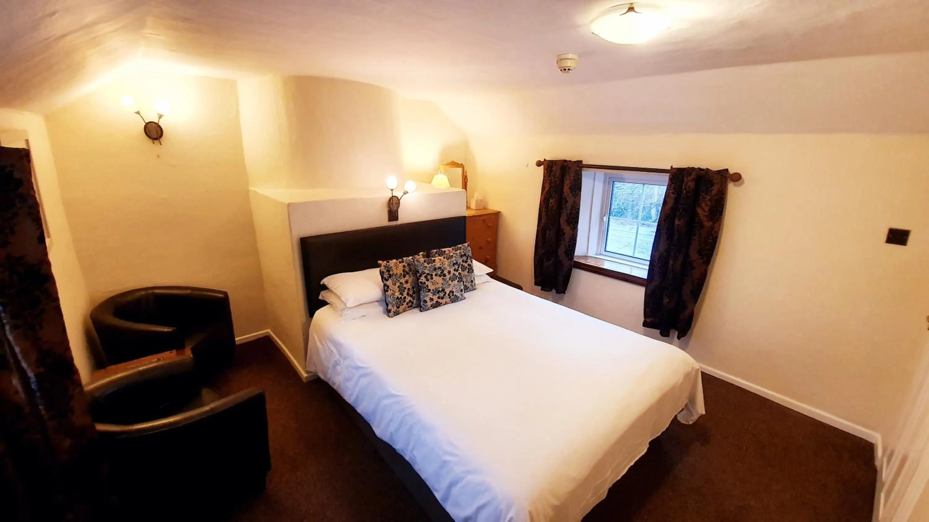 Bedroom, Bed in Trengilly Wartha Inn