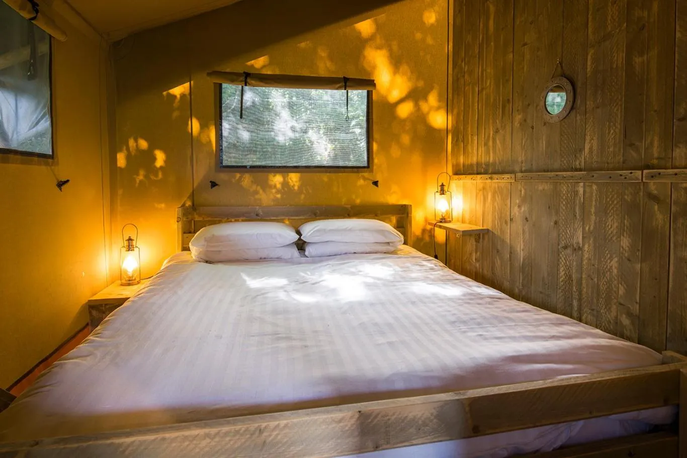 Bed in Trengilly Wartha Inn