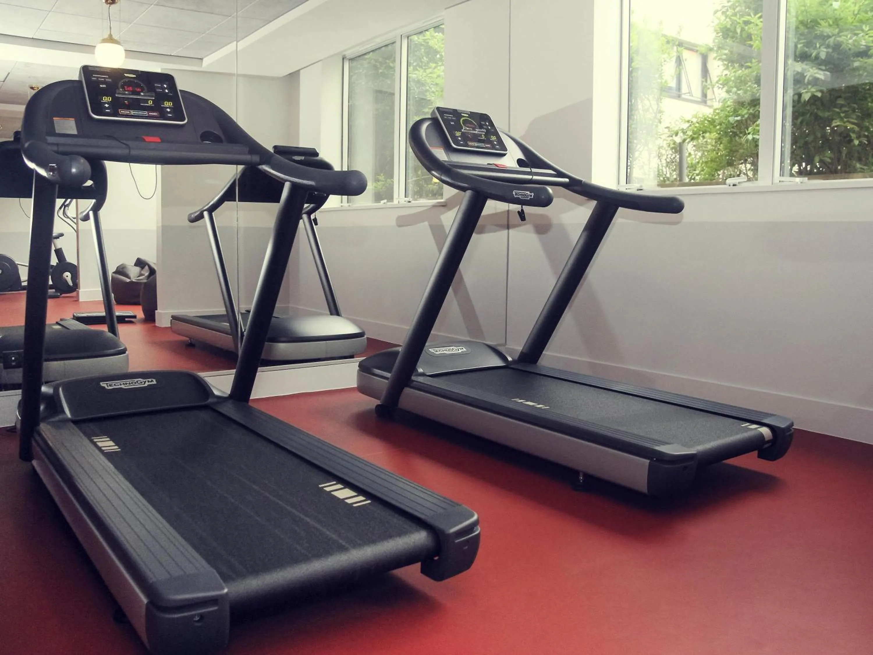 Fitness centre/facilities in Mercure Rennes Centre Parlement