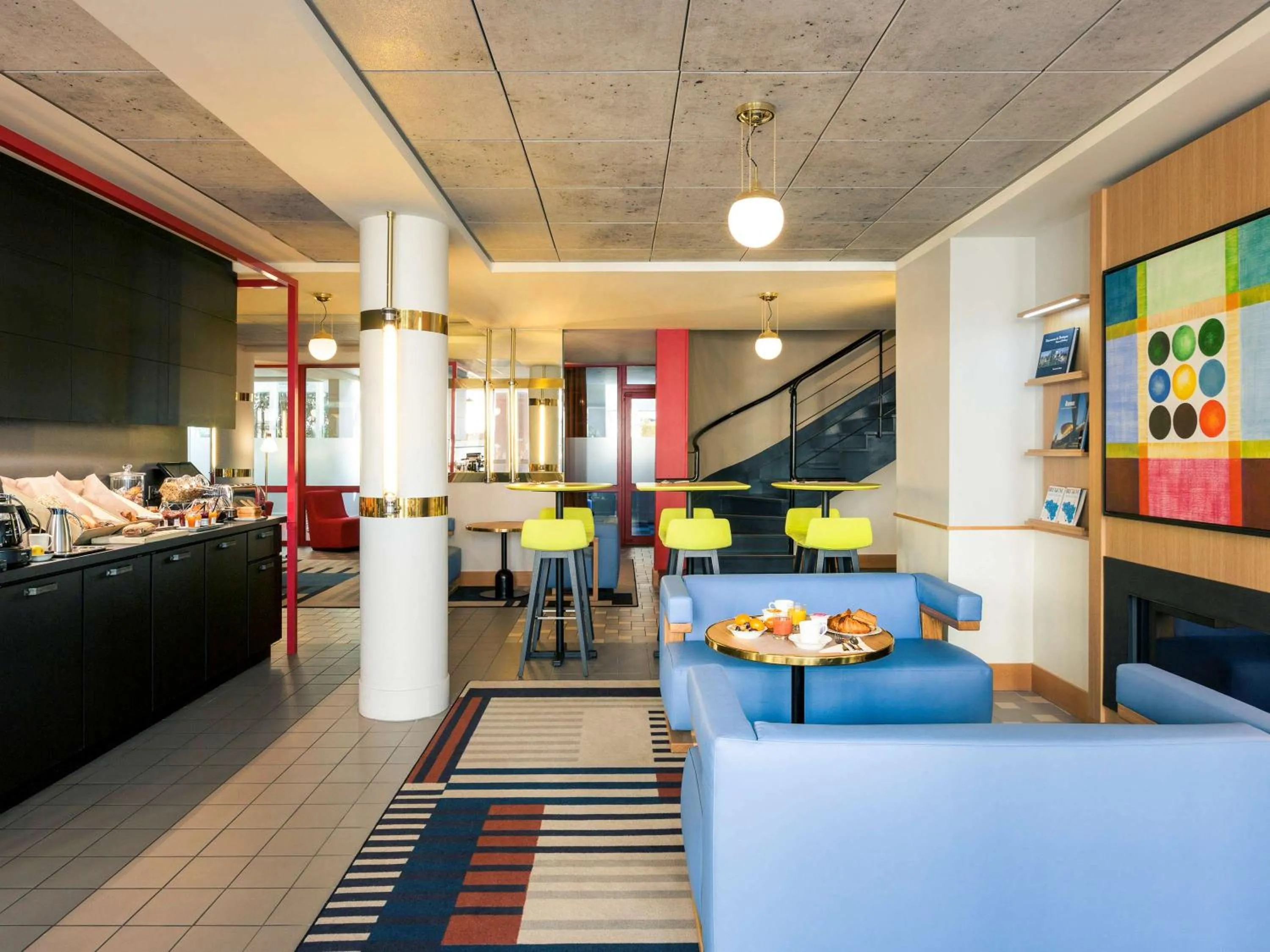 Restaurant/places to eat in Mercure Rennes Centre Parlement