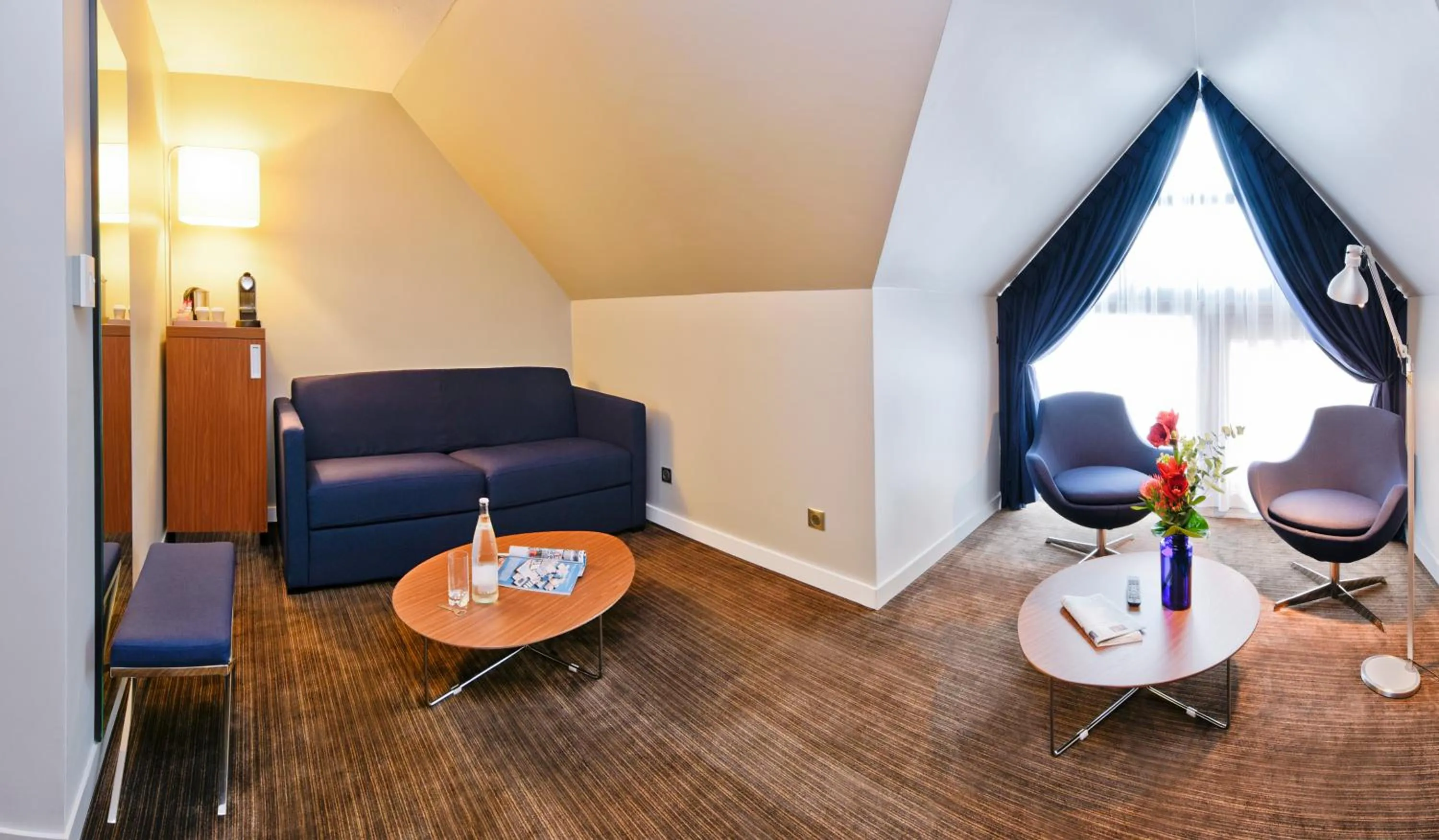 Living room in Mercure Rennes Centre Parlement