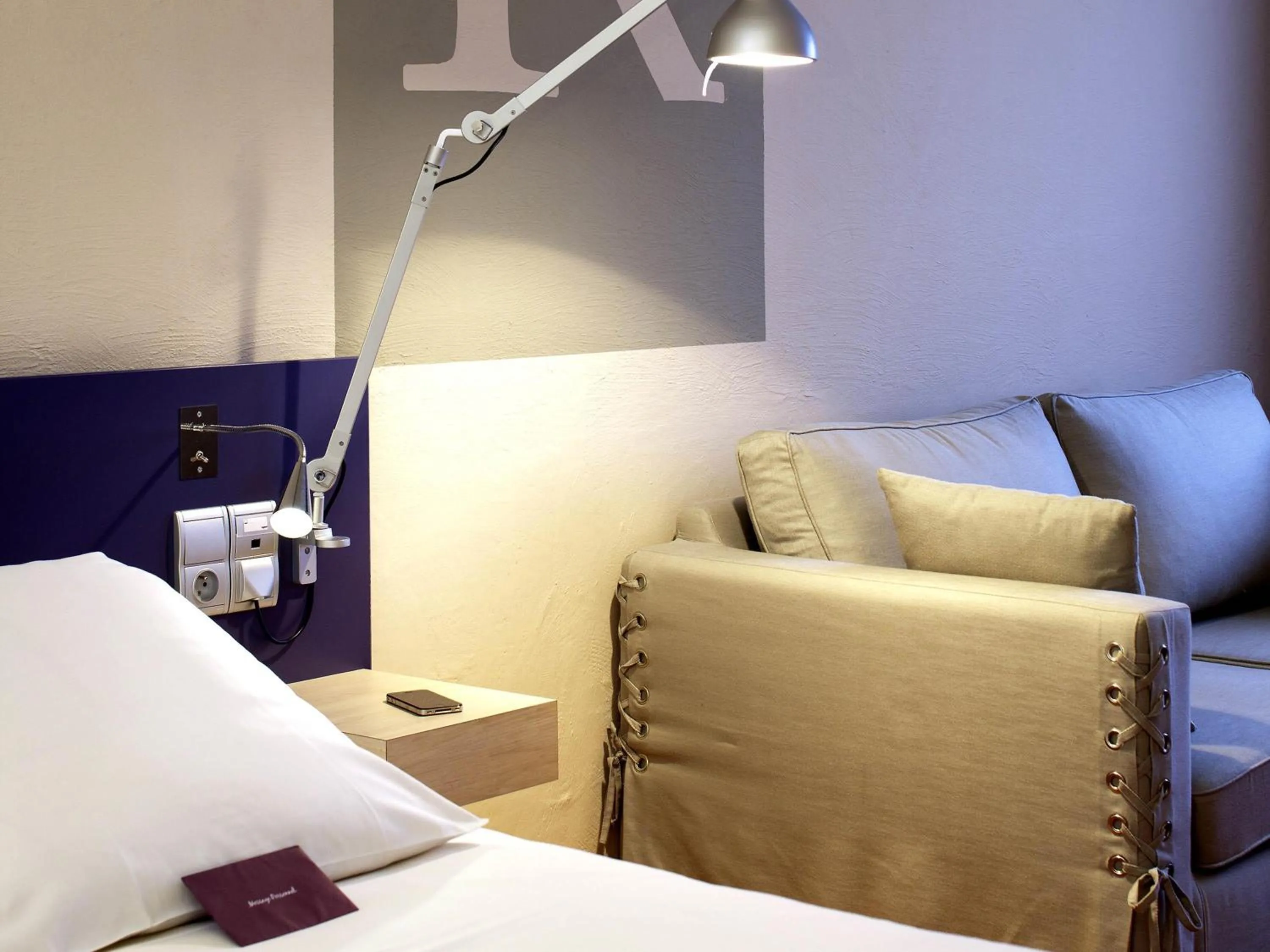 Bedroom, Bed in Mercure Rennes Centre Parlement